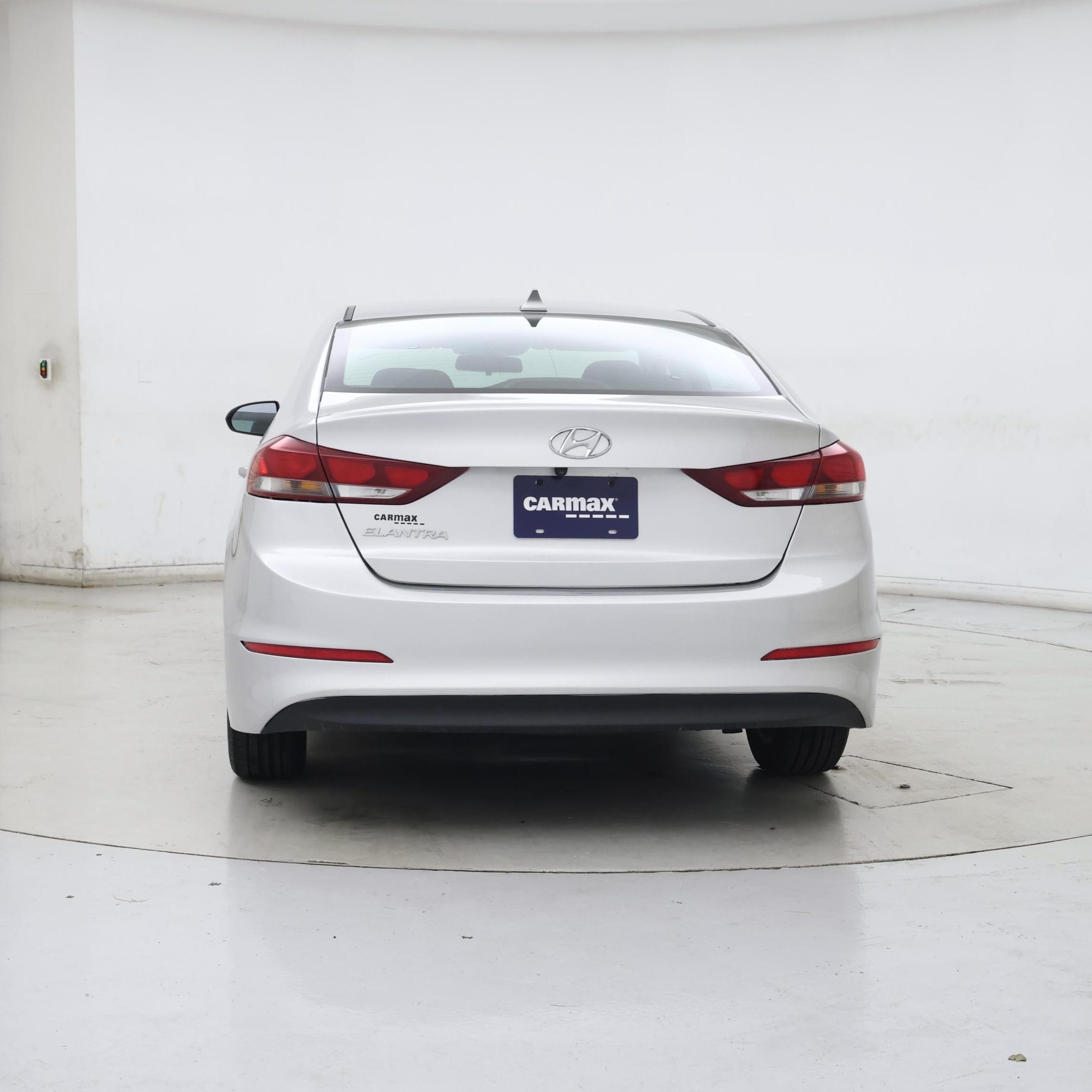 Thumbnail: 2018 Hyundai Elantra - 6