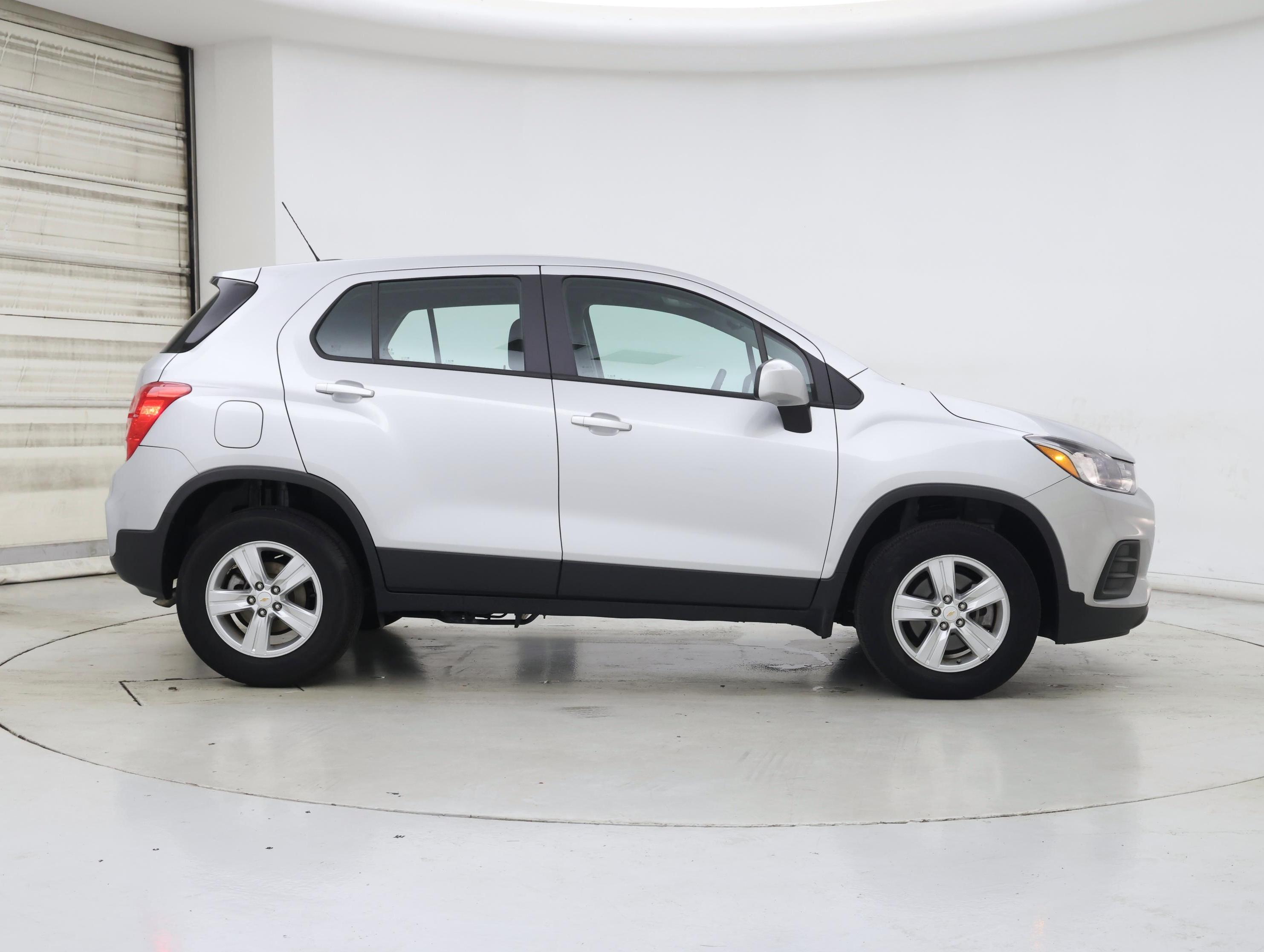 Thumbnail: 2021 Chevrolet Trax - 7