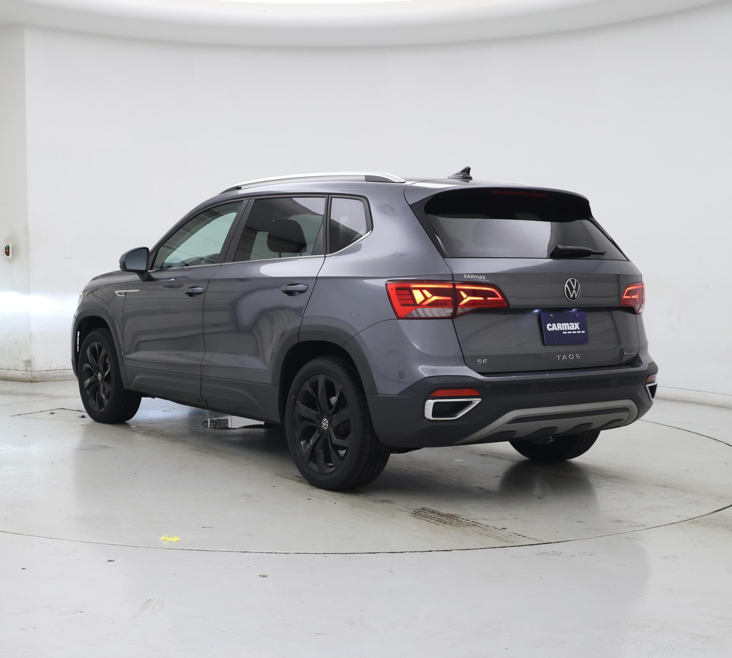 Thumbnail: 2022 Volkswagen Taos - 2