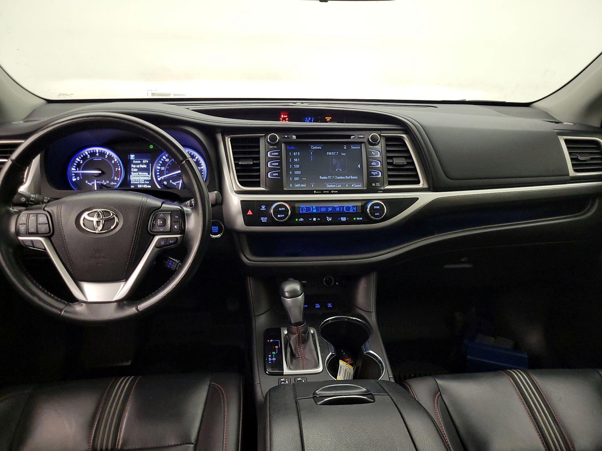 Thumbnail: 2019 Toyota Highlander - 9