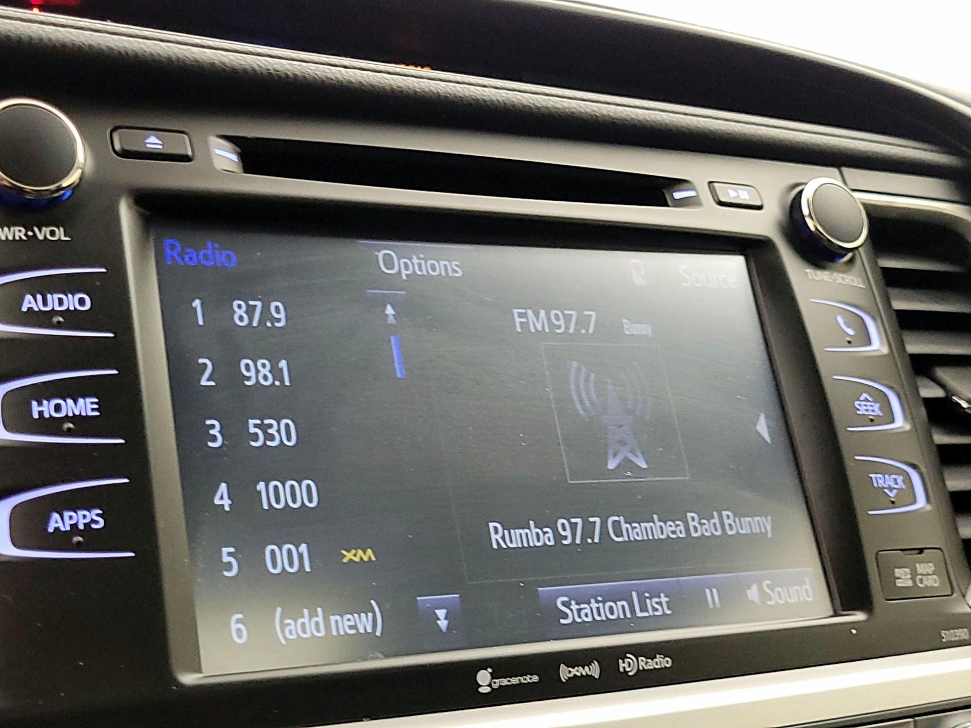 Thumbnail: 2019 Toyota Highlander - 15