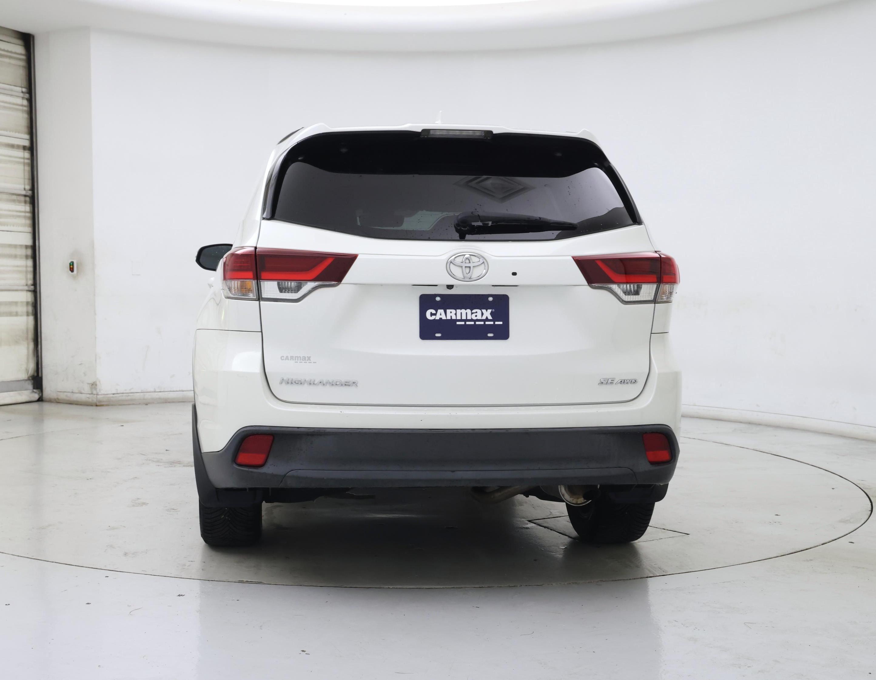 Thumbnail: 2019 Toyota Highlander - 6