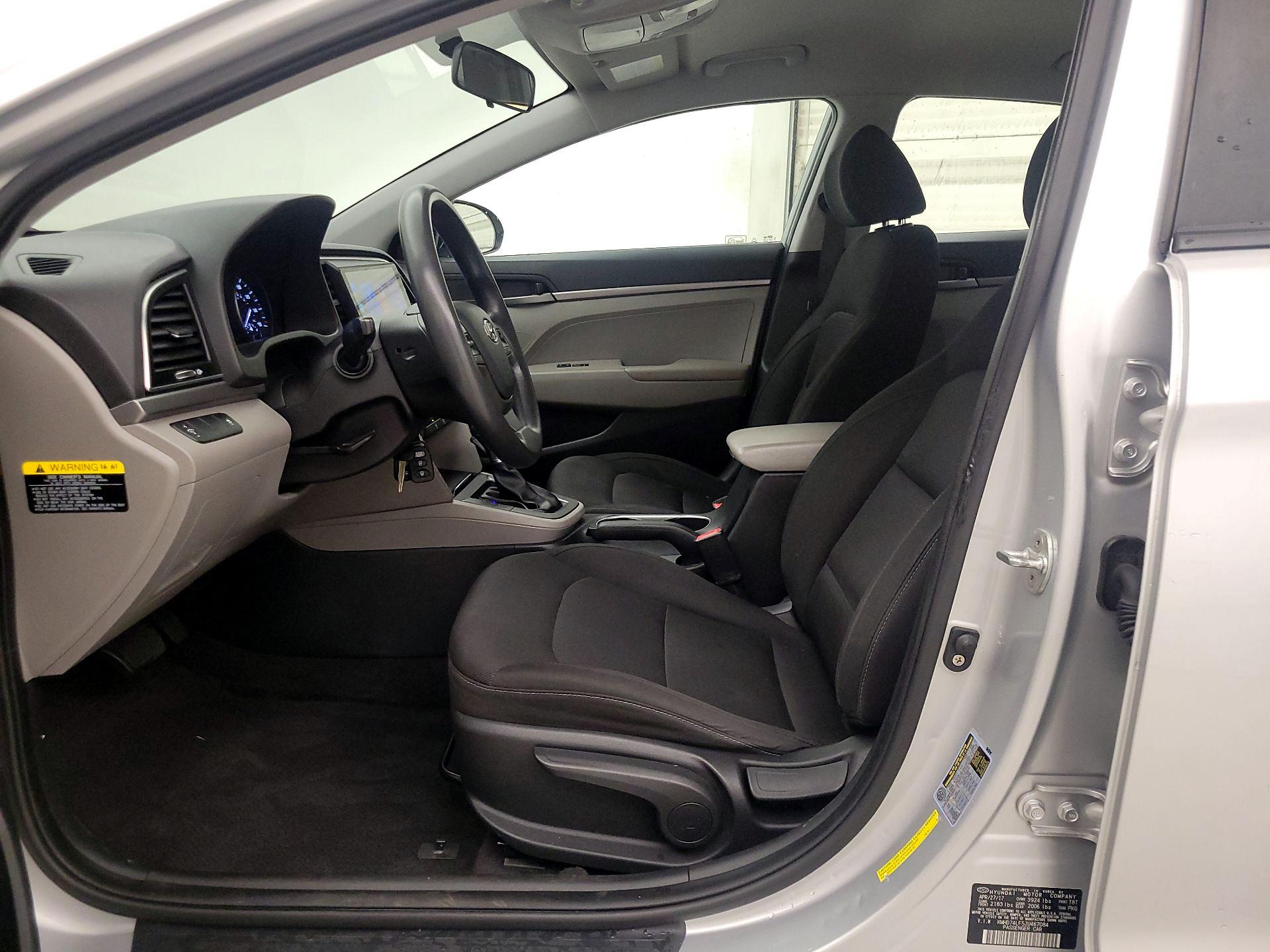 Thumbnail: 2018 Hyundai Elantra - 11