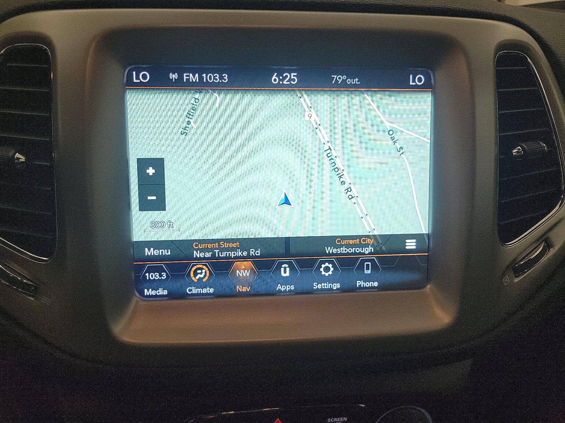 Thumbnail: 2021 Jeep Compass - 14