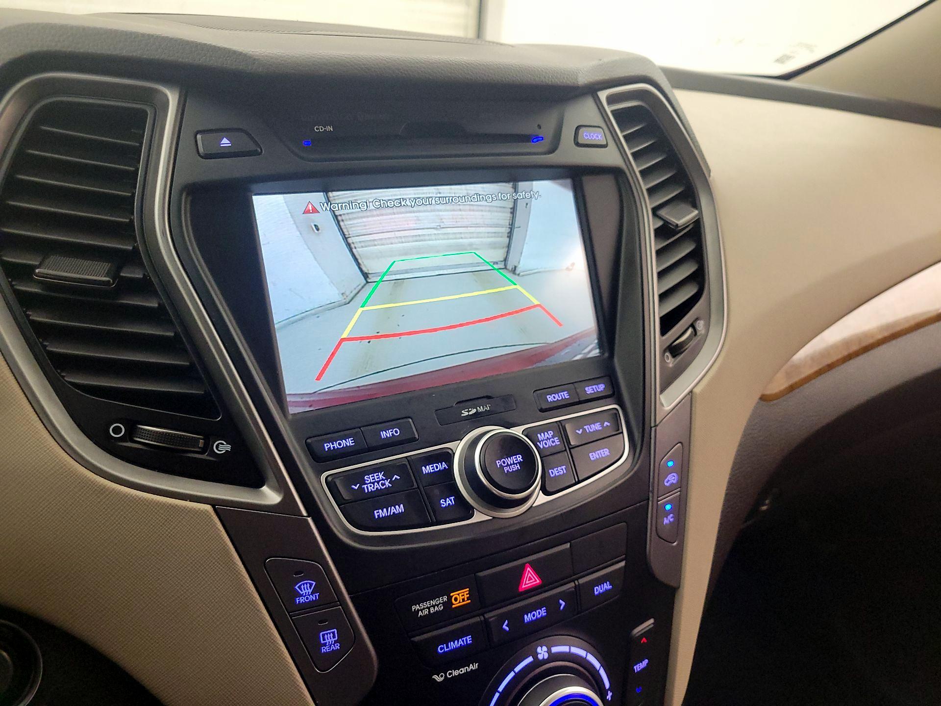 Thumbnail: 2016 Hyundai Santa Fe - 15