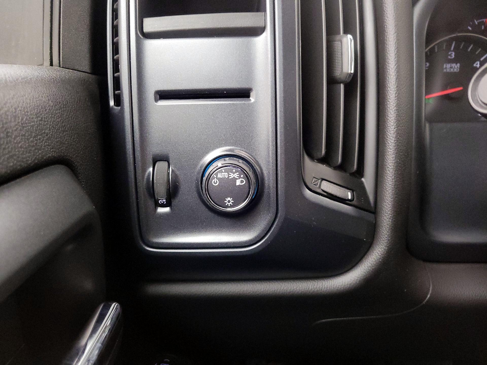 Thumbnail: 2017 Chevrolet Silverado 1500 - 13