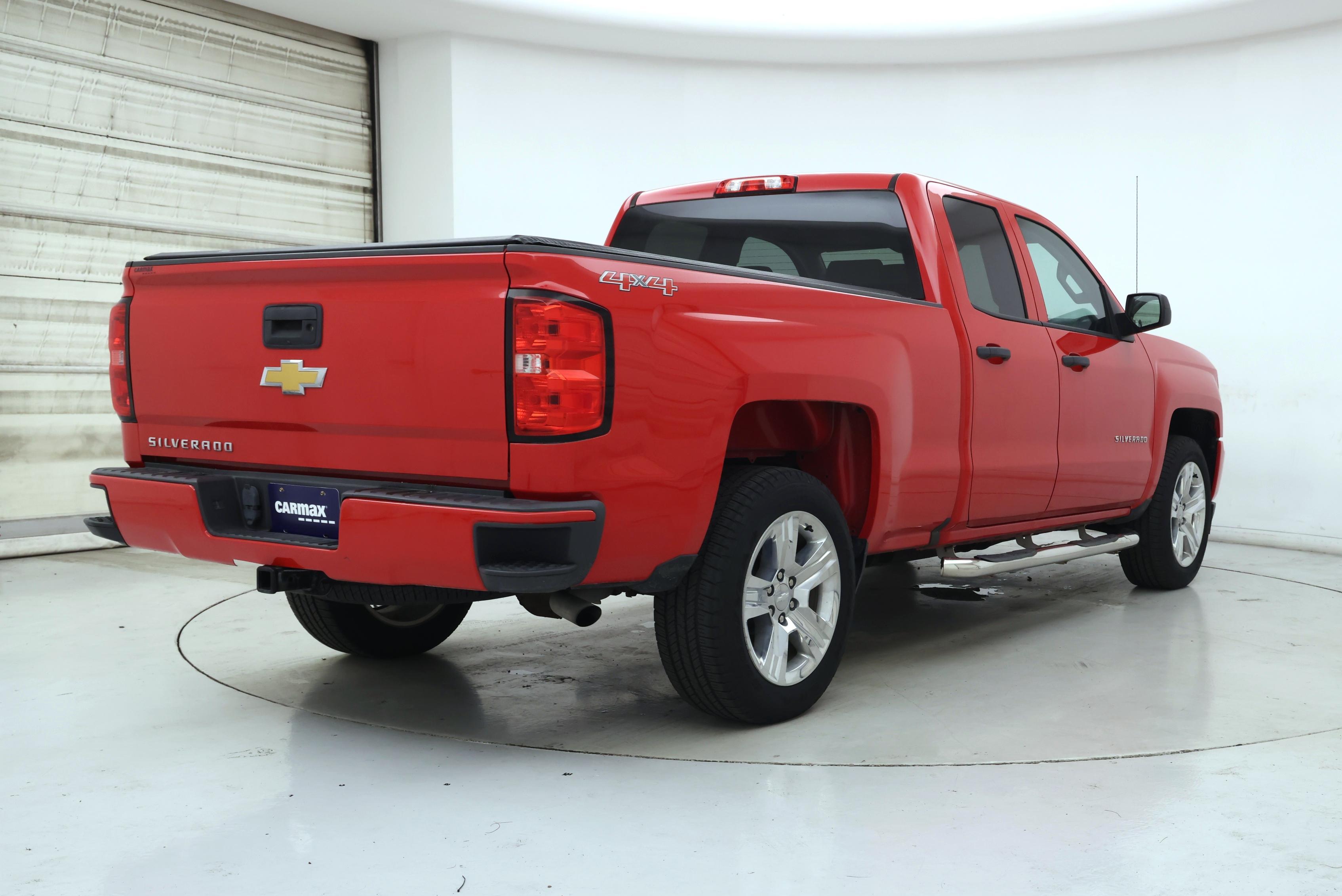 Thumbnail: 2017 Chevrolet Silverado 1500 - 8