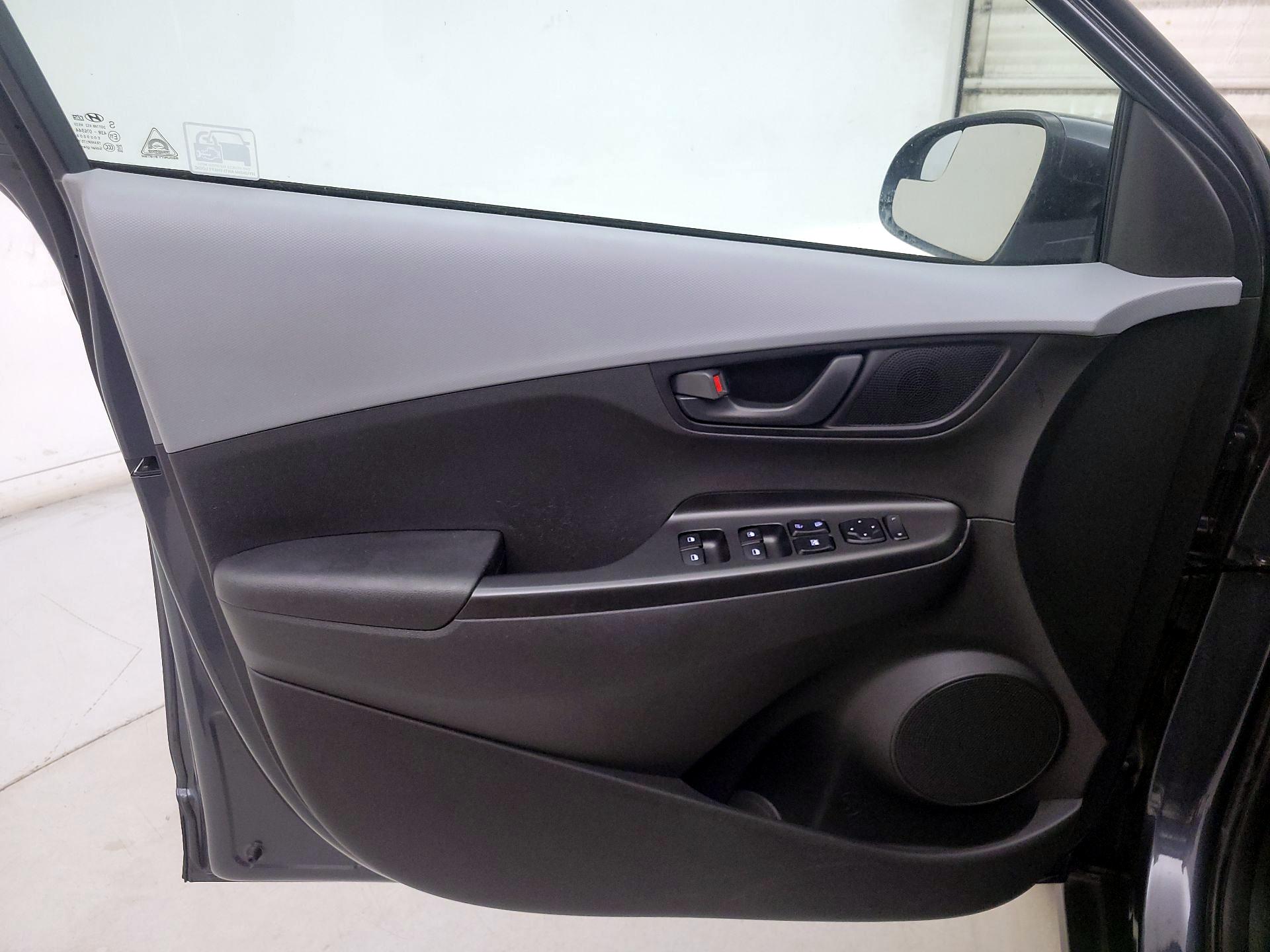 Thumbnail: 2021 Hyundai Kona - 12