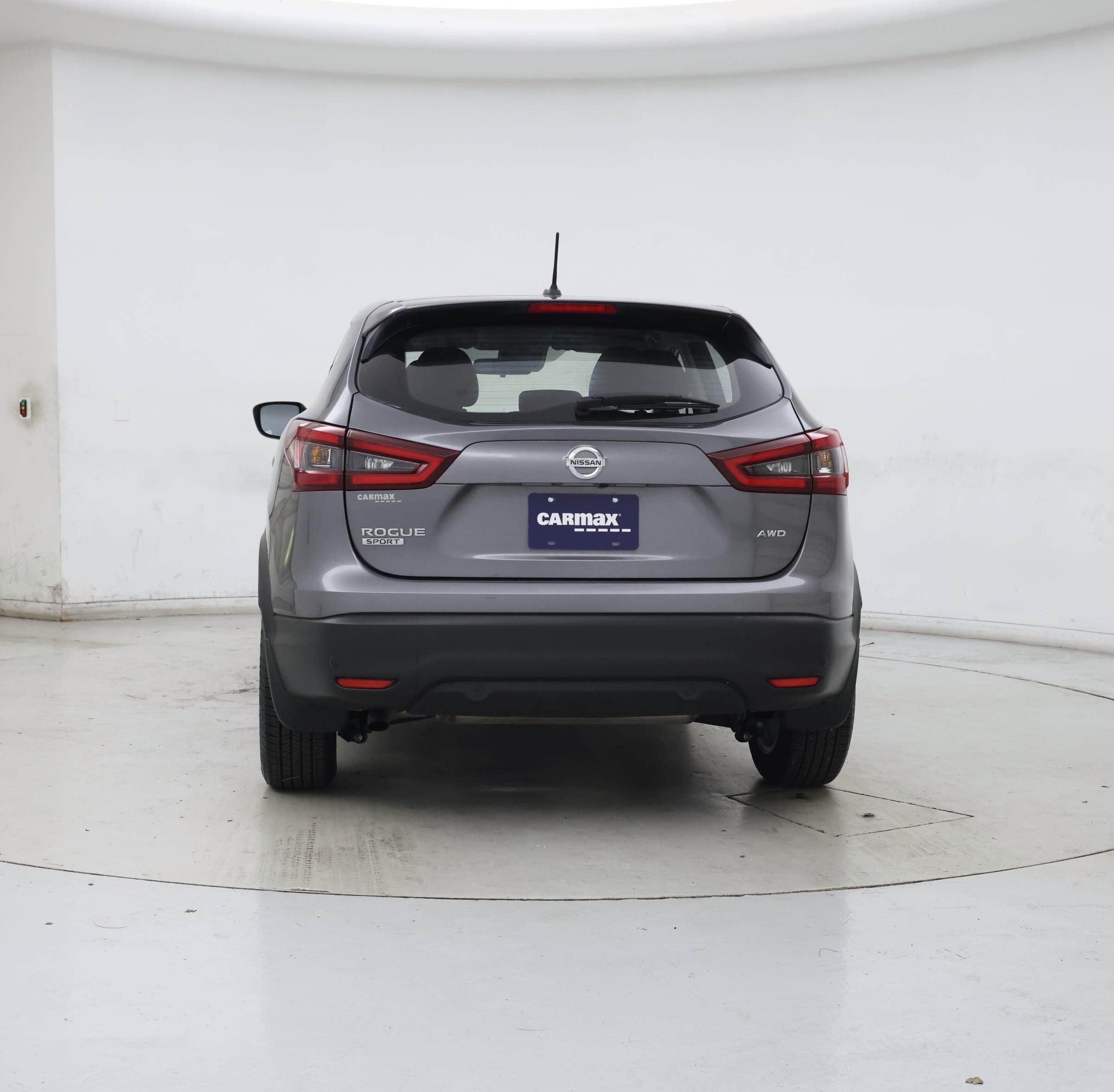 Thumbnail: 2021 Nissan Rogue Sport - 6