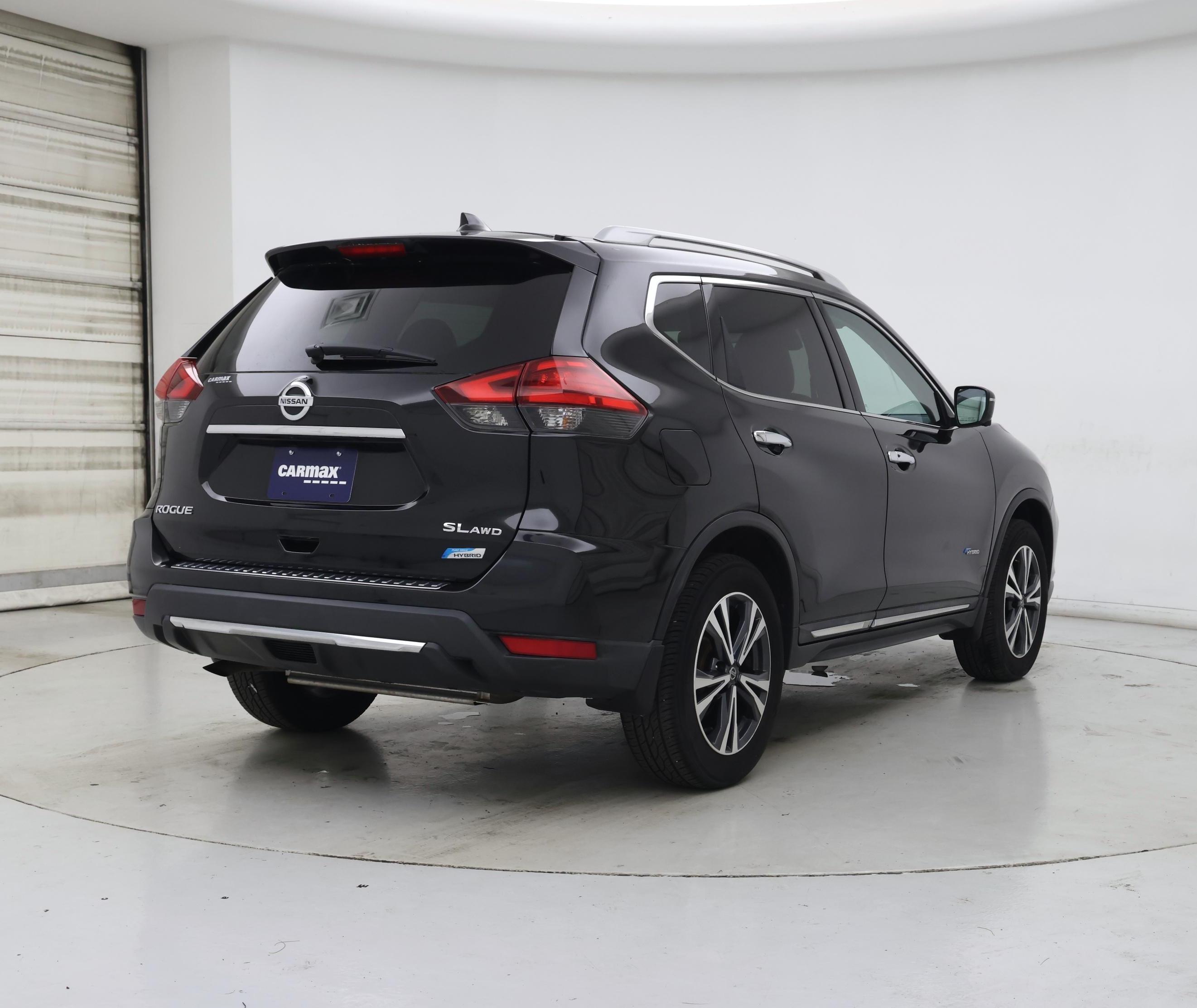 Thumbnail: 2017 Nissan Rogue - 8