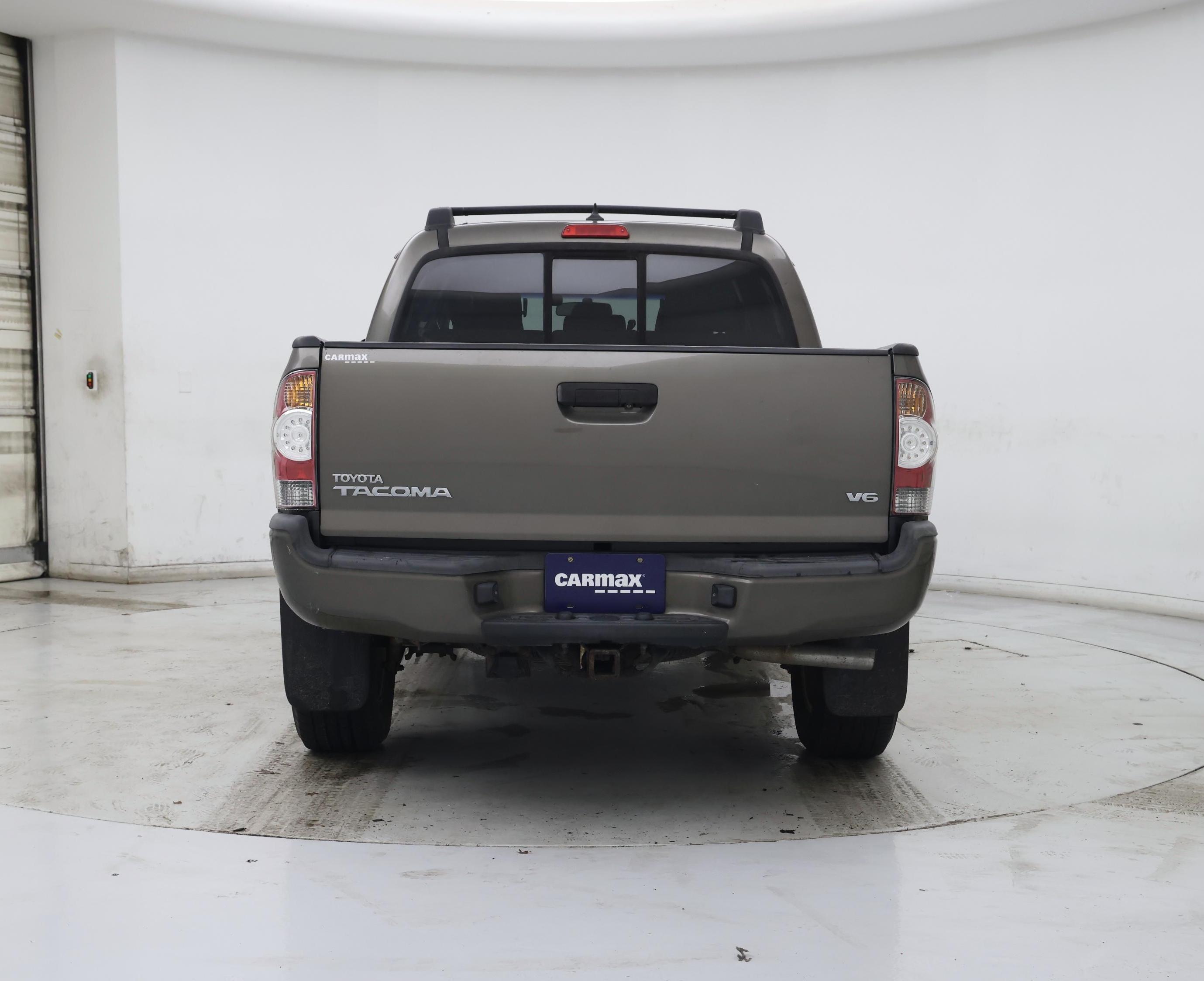 Thumbnail: 2014 Toyota Tacoma - 6