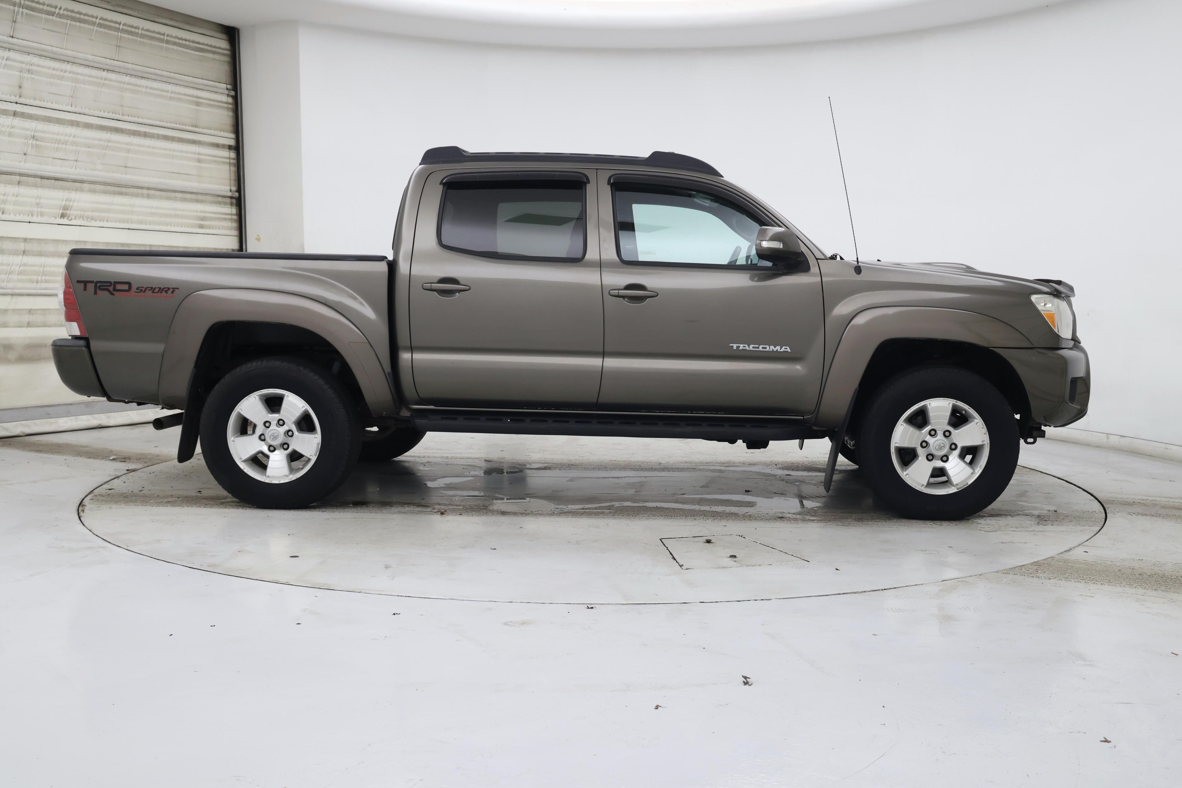 Thumbnail: 2014 Toyota Tacoma - 7