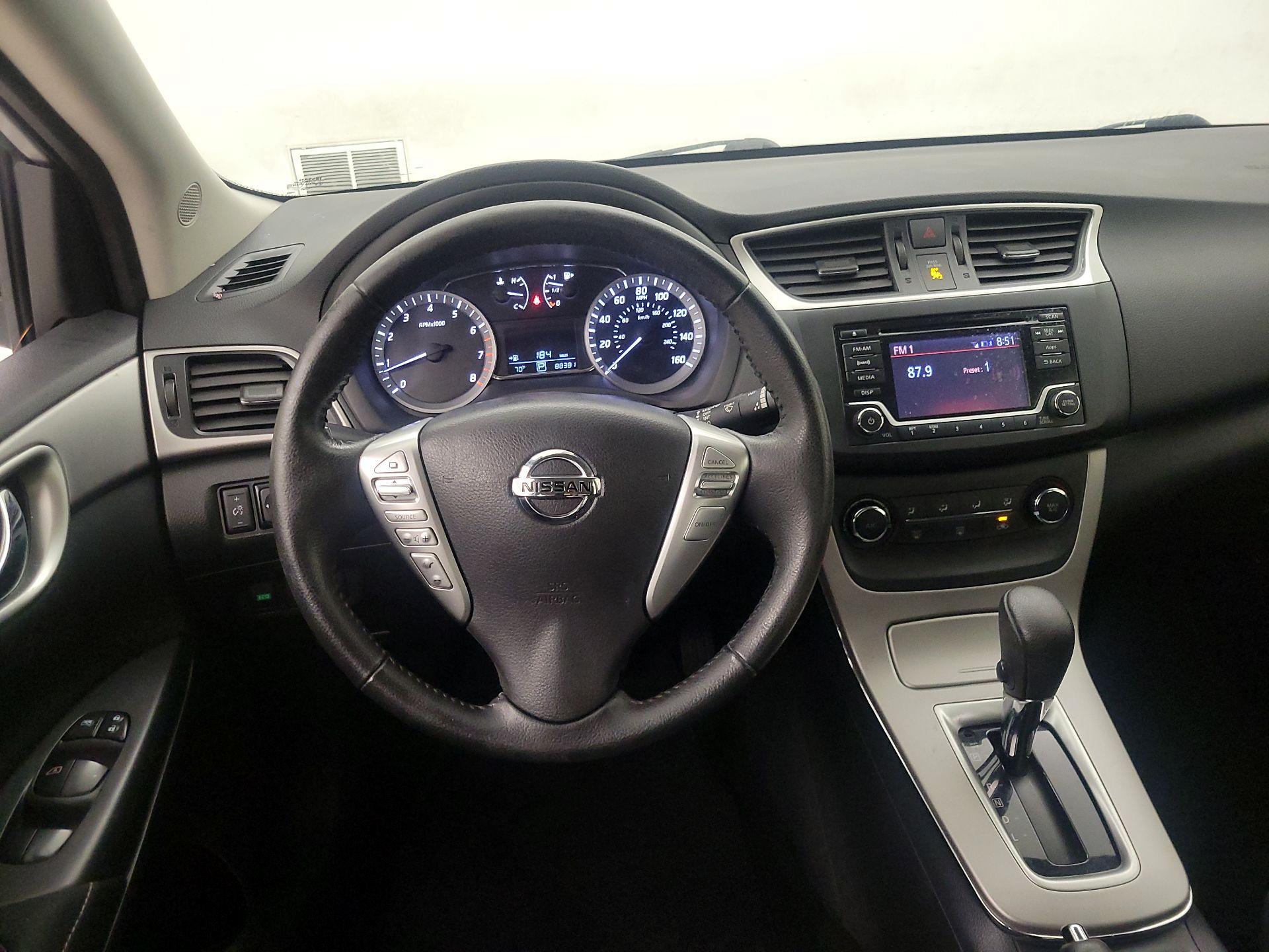 Thumbnail: 2015 Nissan Sentra - 10