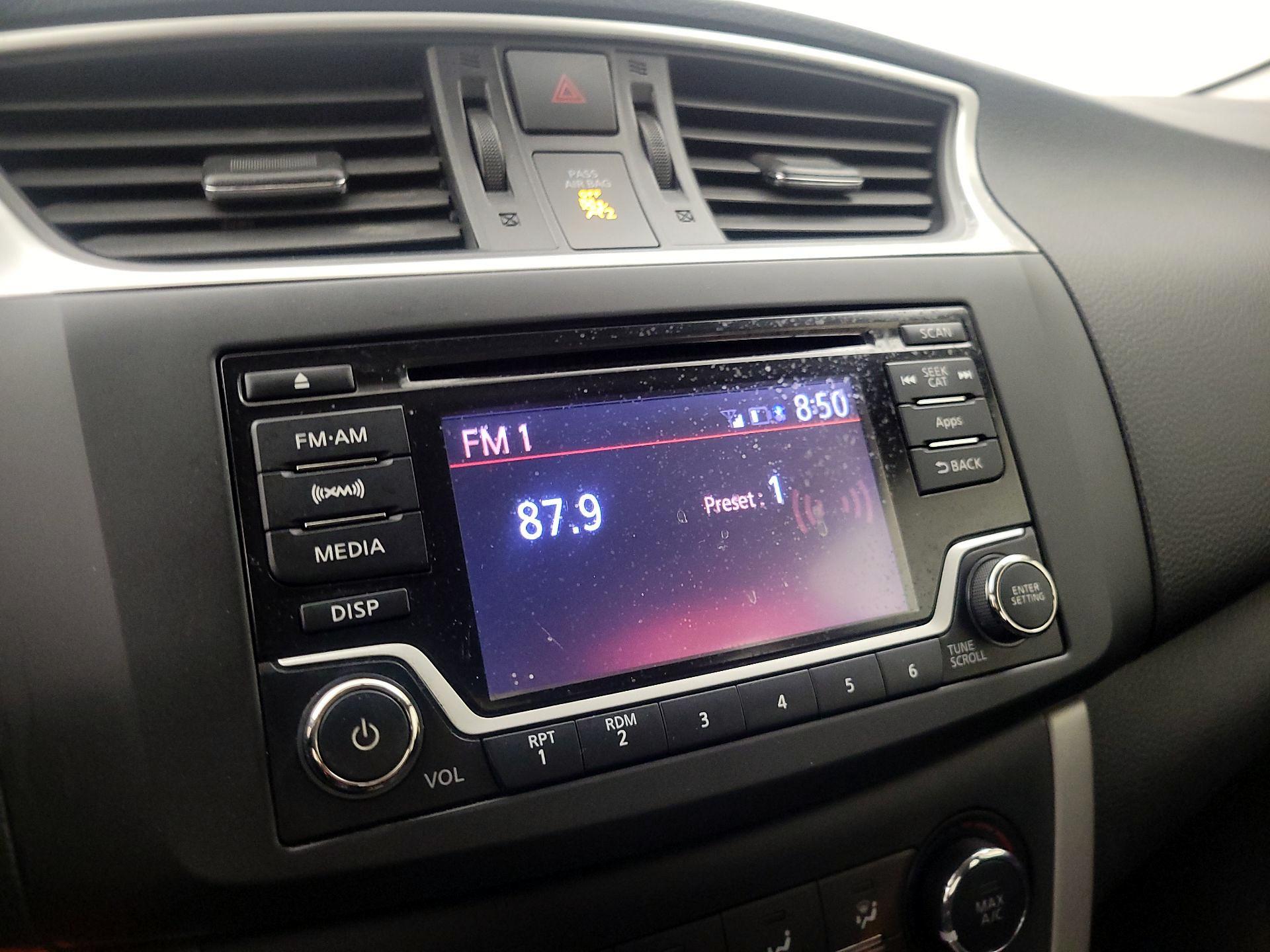 Thumbnail: 2015 Nissan Sentra - 15