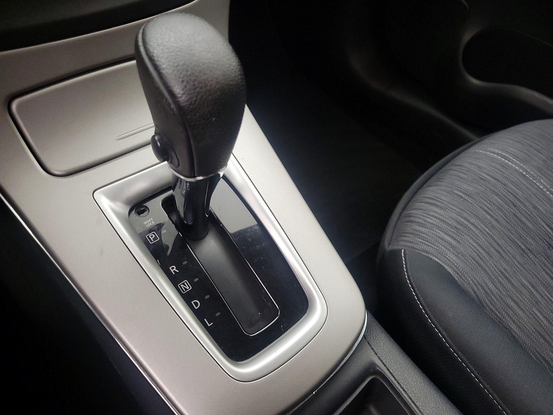 Thumbnail: 2015 Nissan Sentra - 17