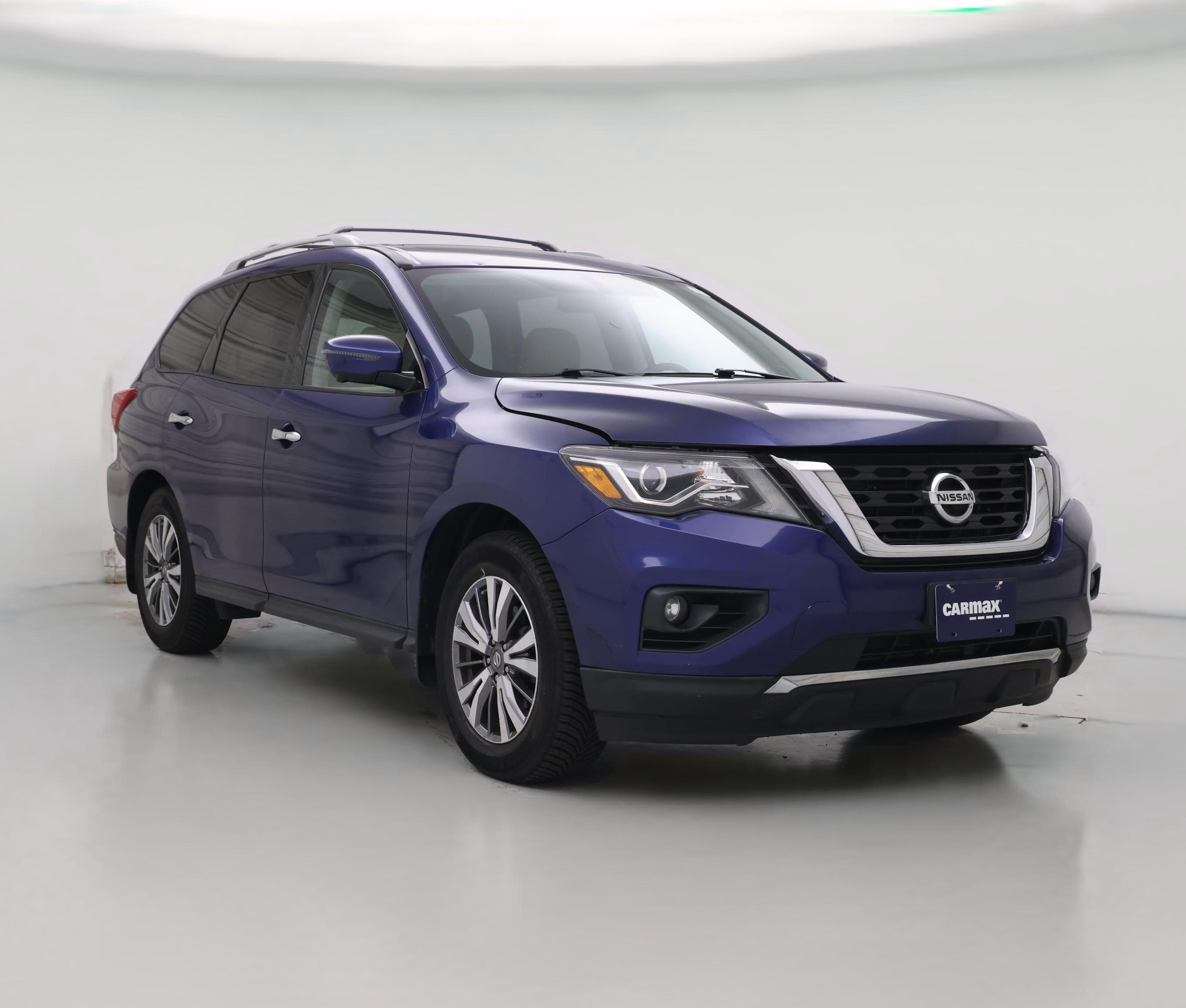 Thumbnail: 2017 Nissan Pathfinder - 1