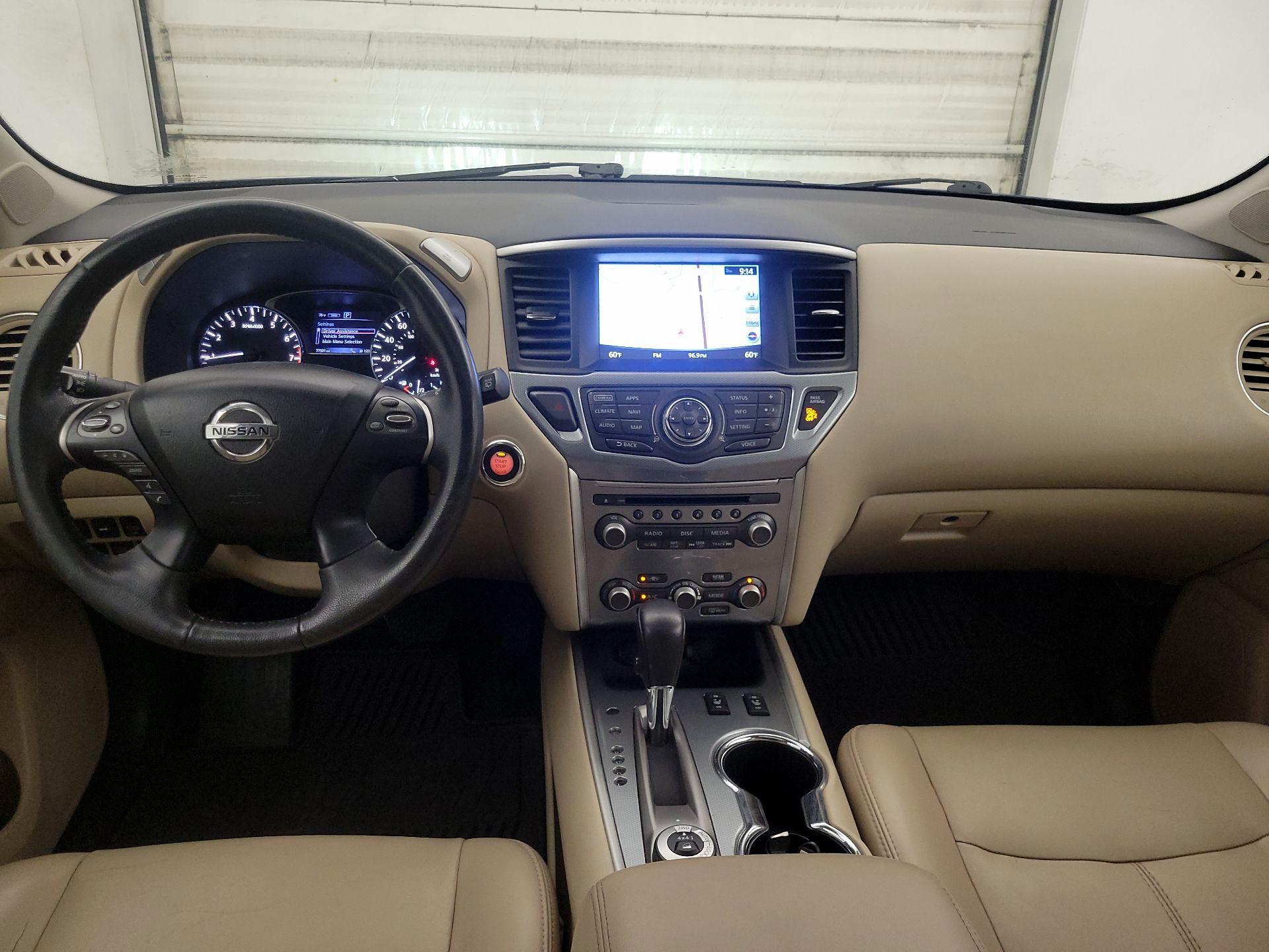 Thumbnail: 2017 Nissan Pathfinder - 9