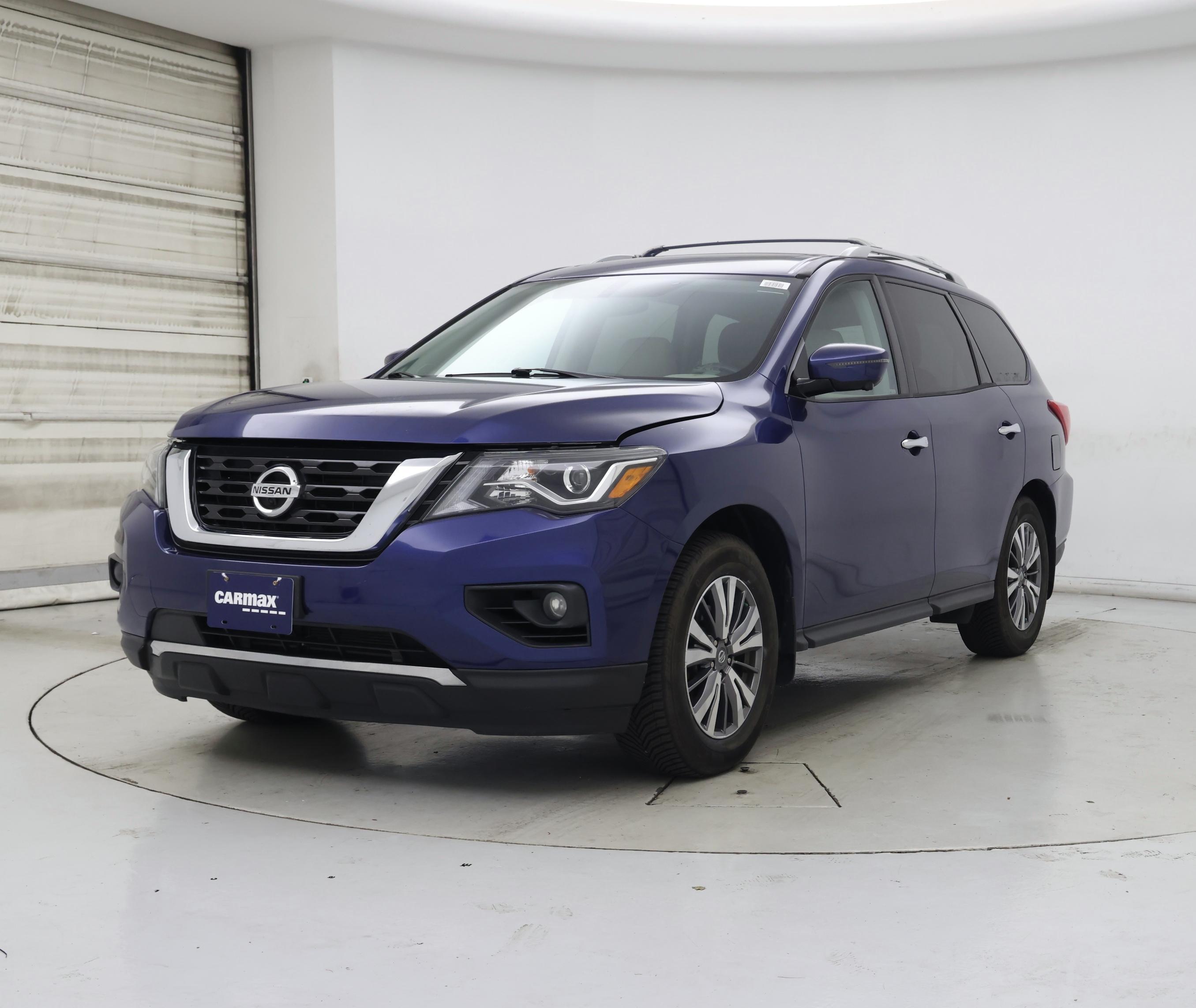 Thumbnail: 2017 Nissan Pathfinder - 4