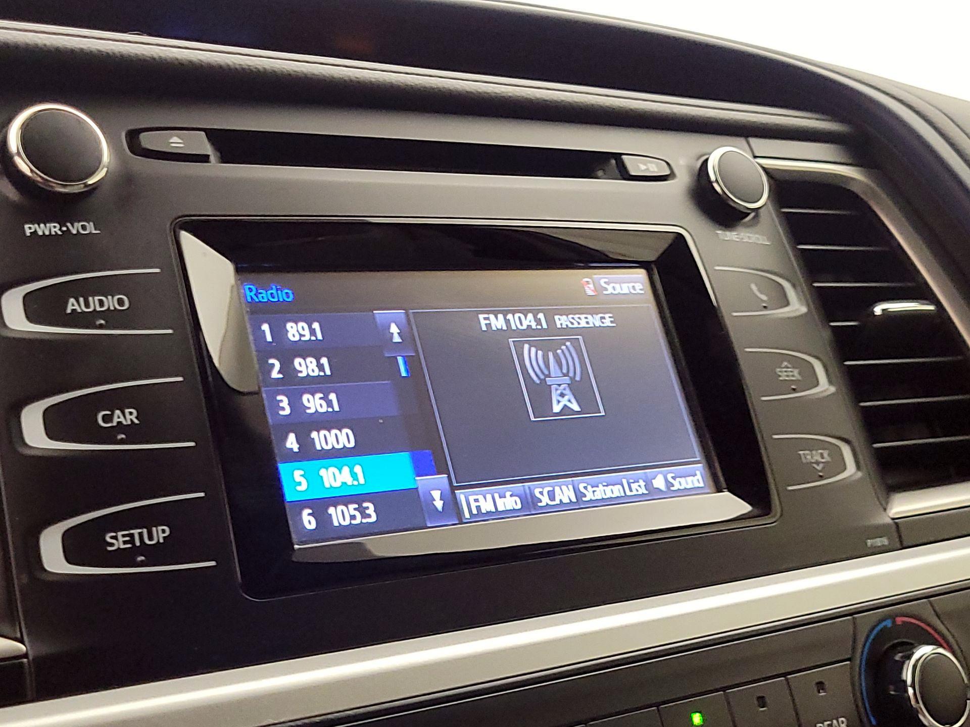 Thumbnail: 2019 Toyota Highlander - 15