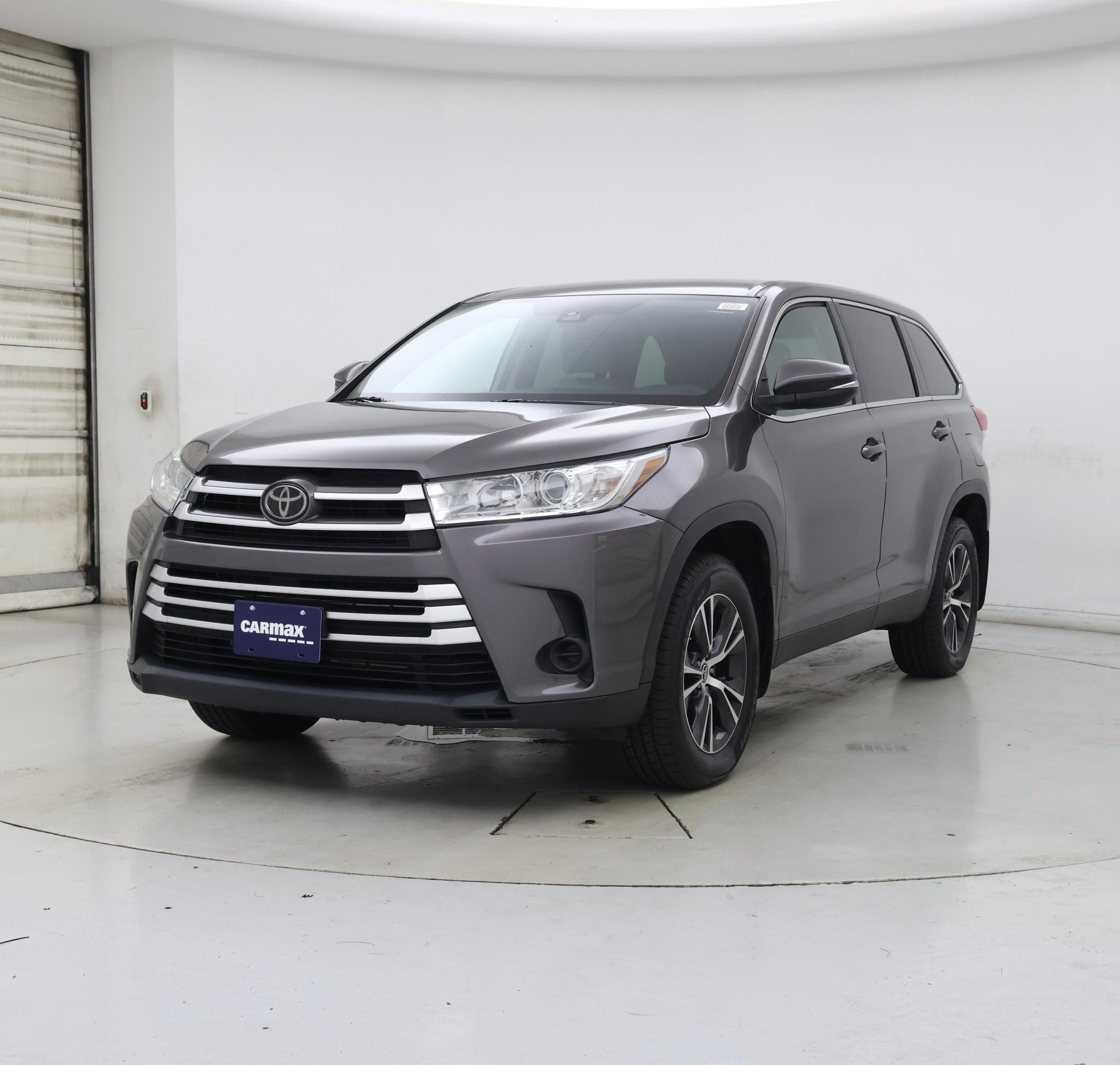Thumbnail: 2019 Toyota Highlander - 4