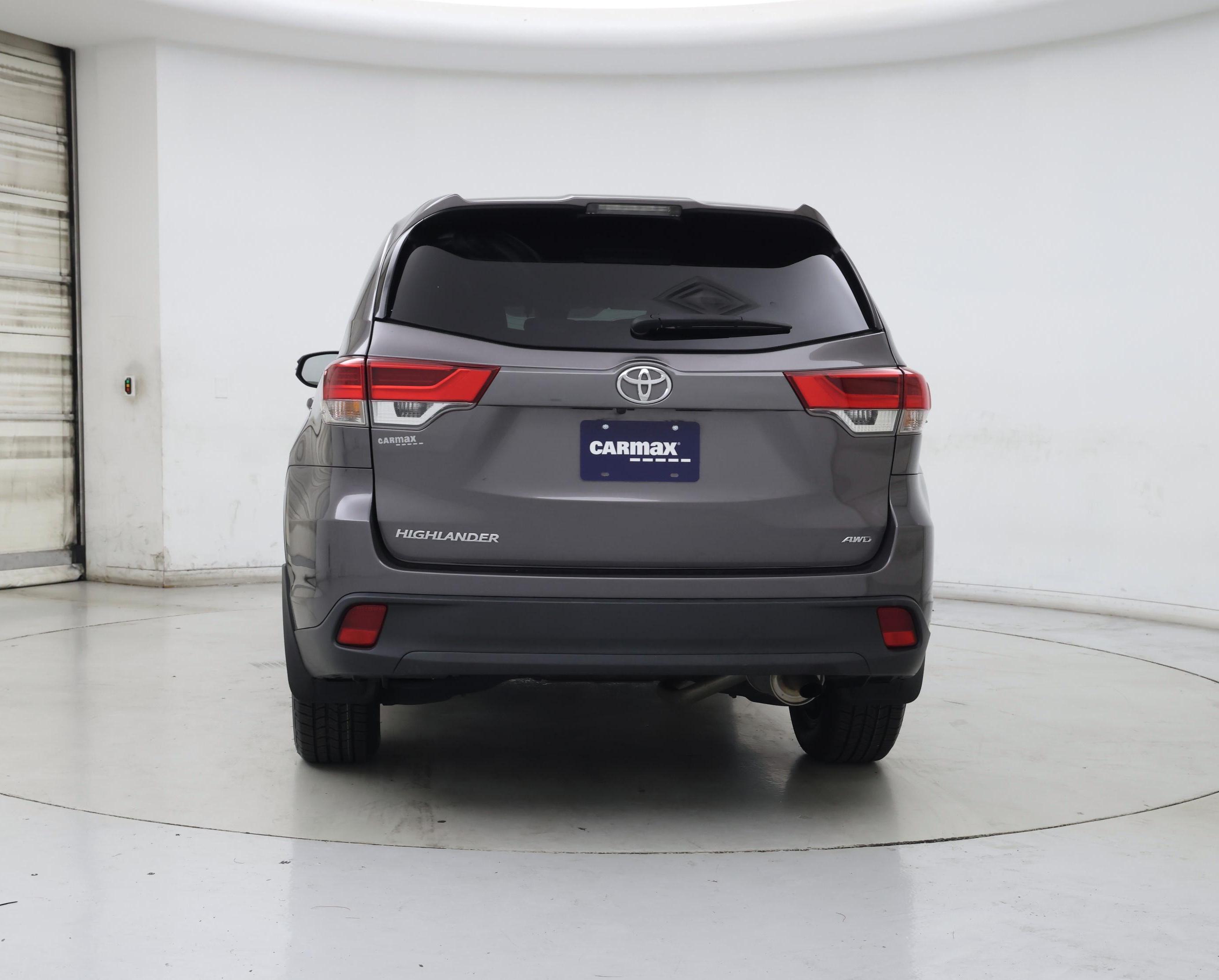 Thumbnail: 2019 Toyota Highlander - 6