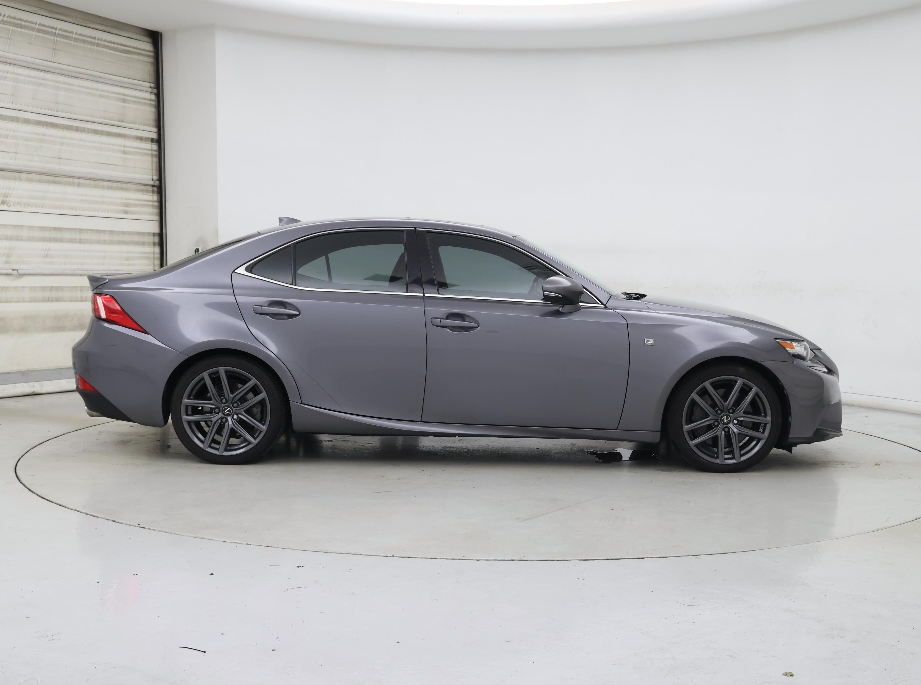Thumbnail: 2016 Lexus IS - 7