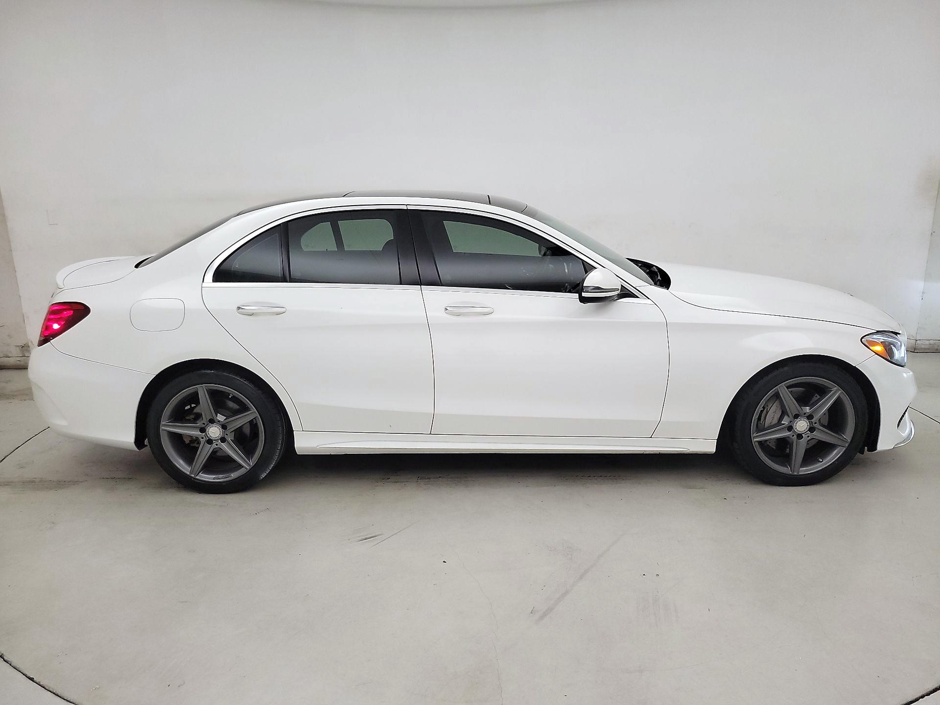 Thumbnail: 2016 Mercedes-Benz C-Class - 4