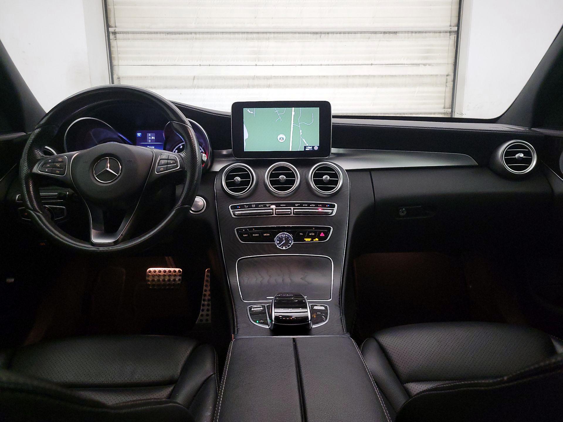 Thumbnail: 2016 Mercedes-Benz C-Class - 8