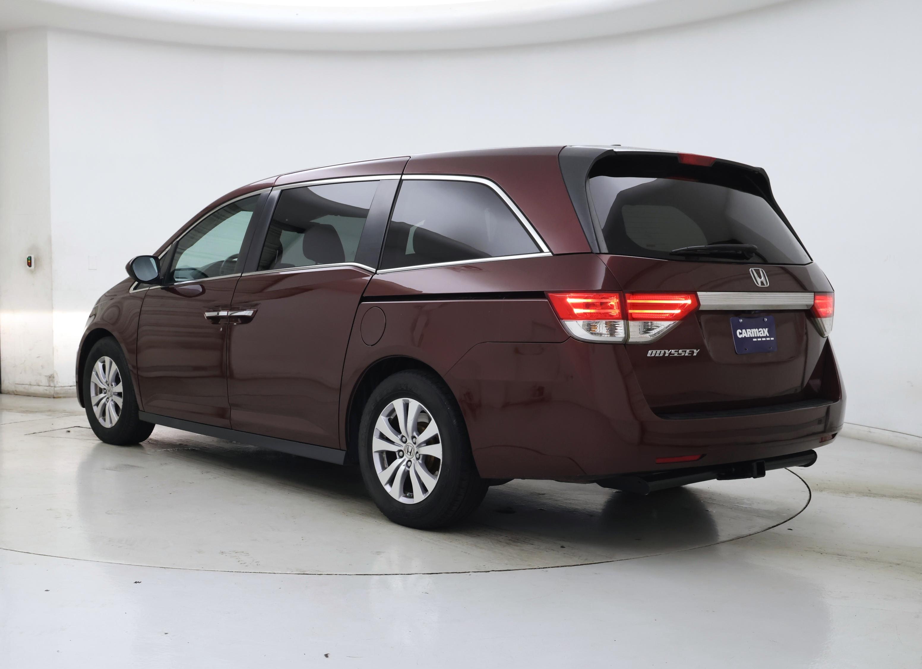 Thumbnail: 2017 Honda Odyssey - 2