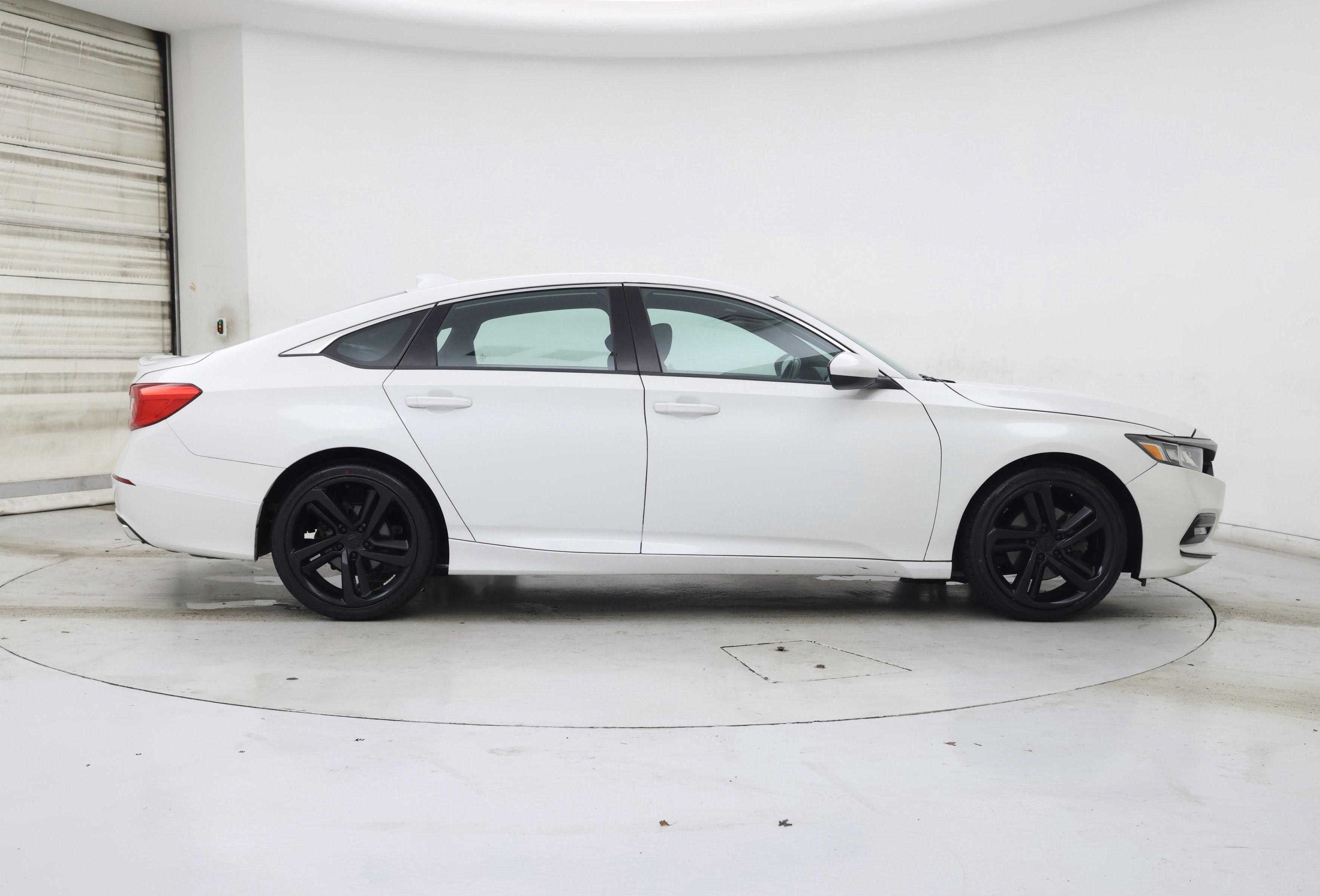 Thumbnail: 2019 Honda Accord - 7