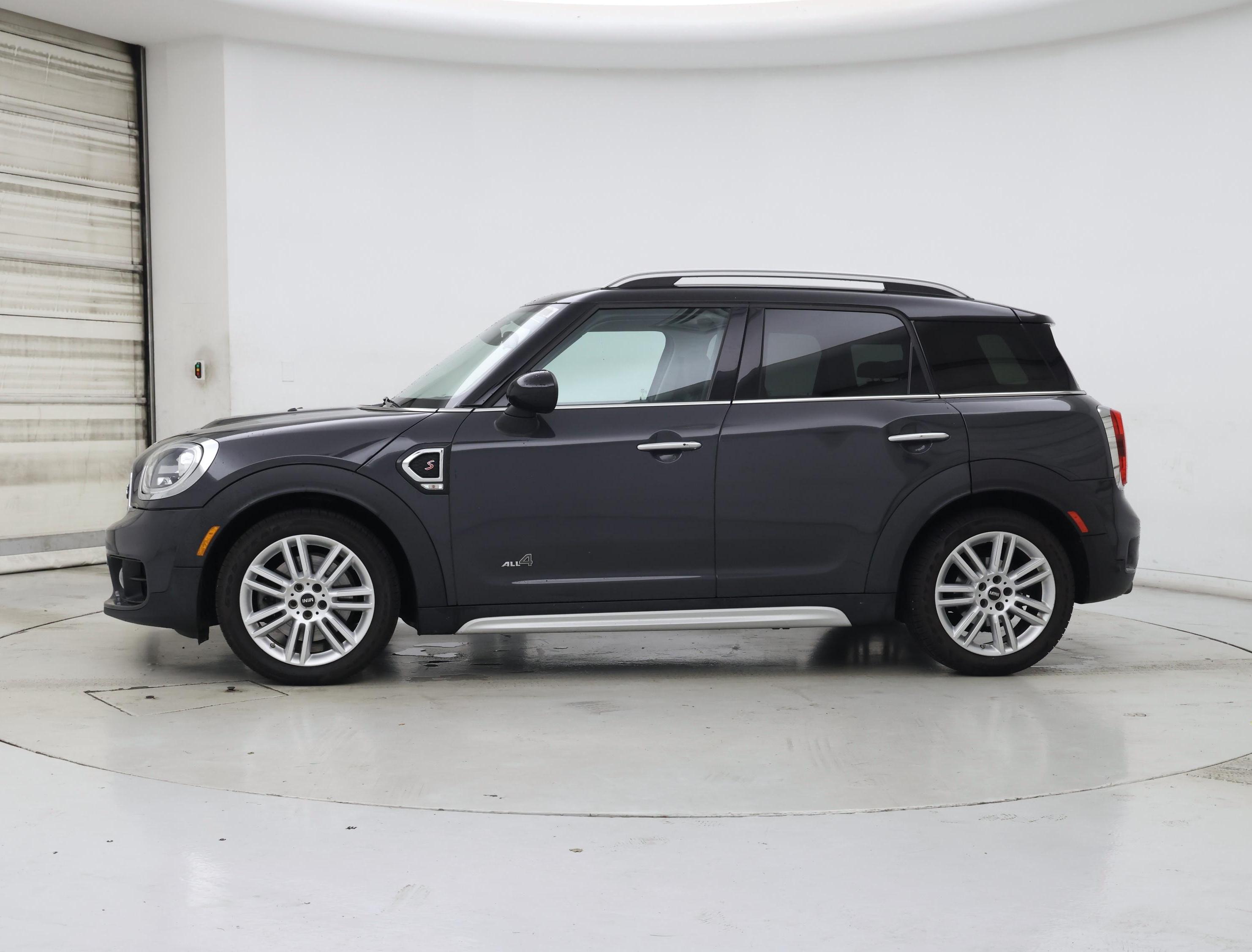 Thumbnail: 2017 MINI Cooper Countryman - 3