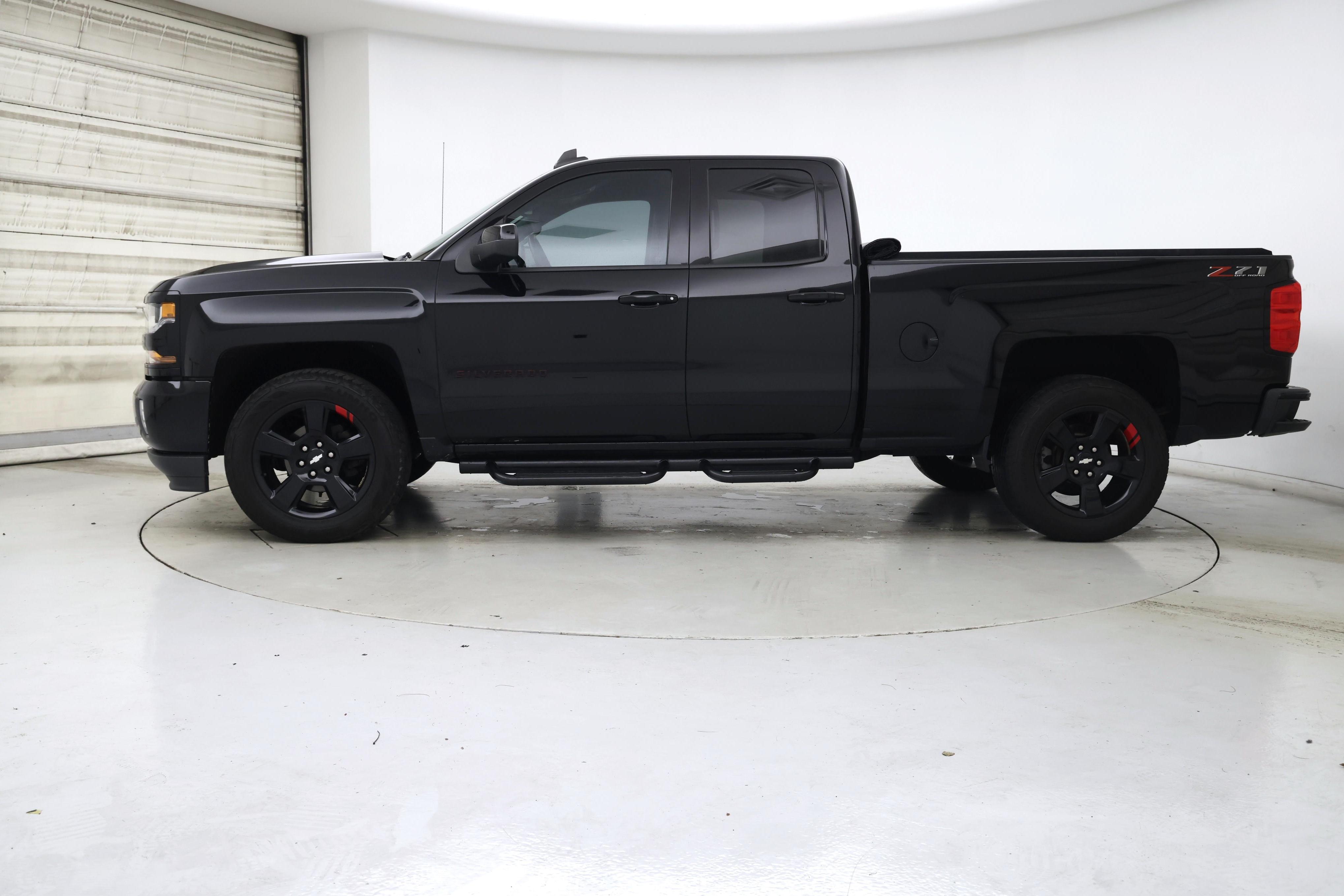 Thumbnail: 2018 Chevrolet Silverado 1500 - 3