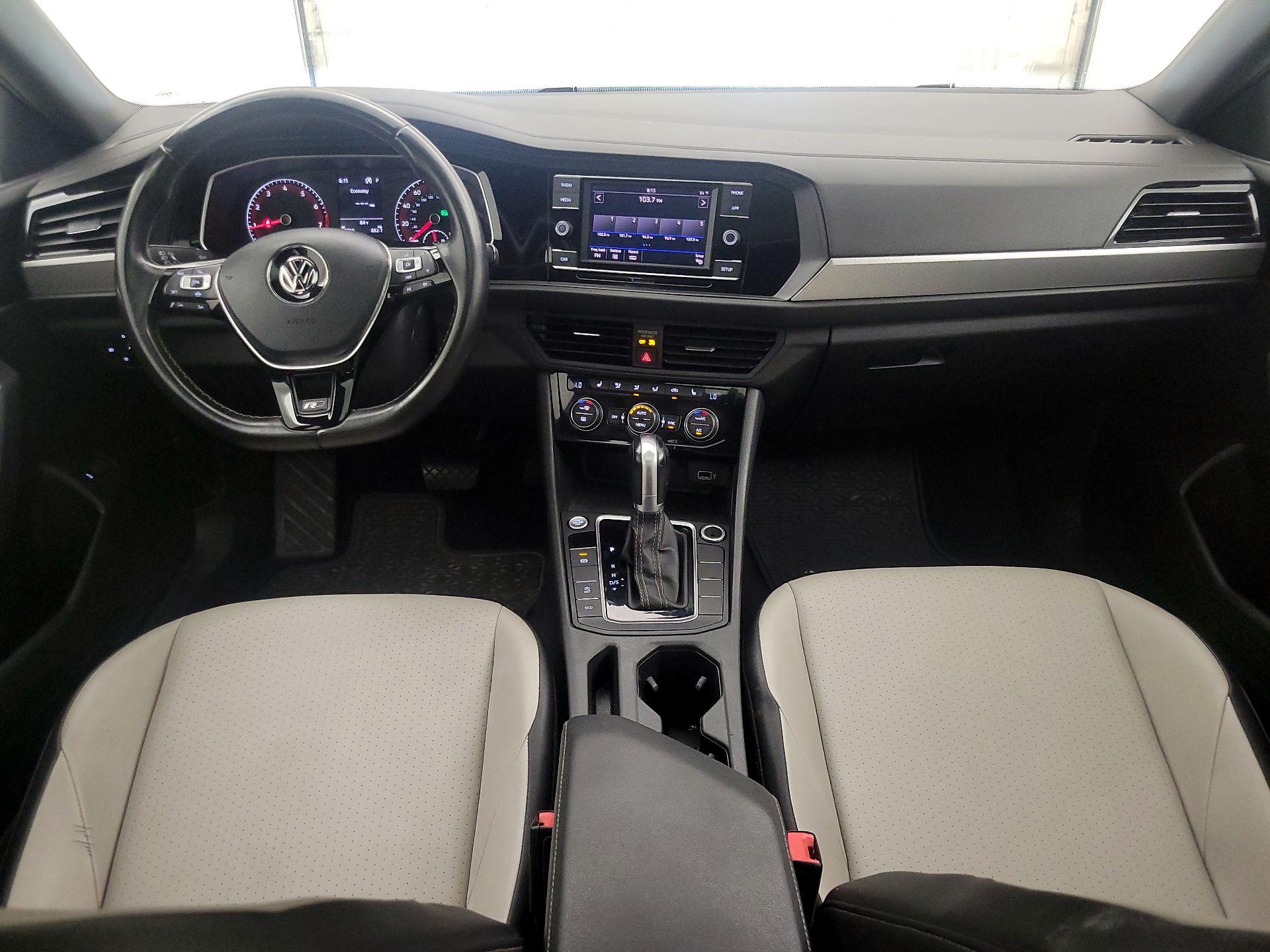 Thumbnail: 2019 Volkswagen Jetta - 9