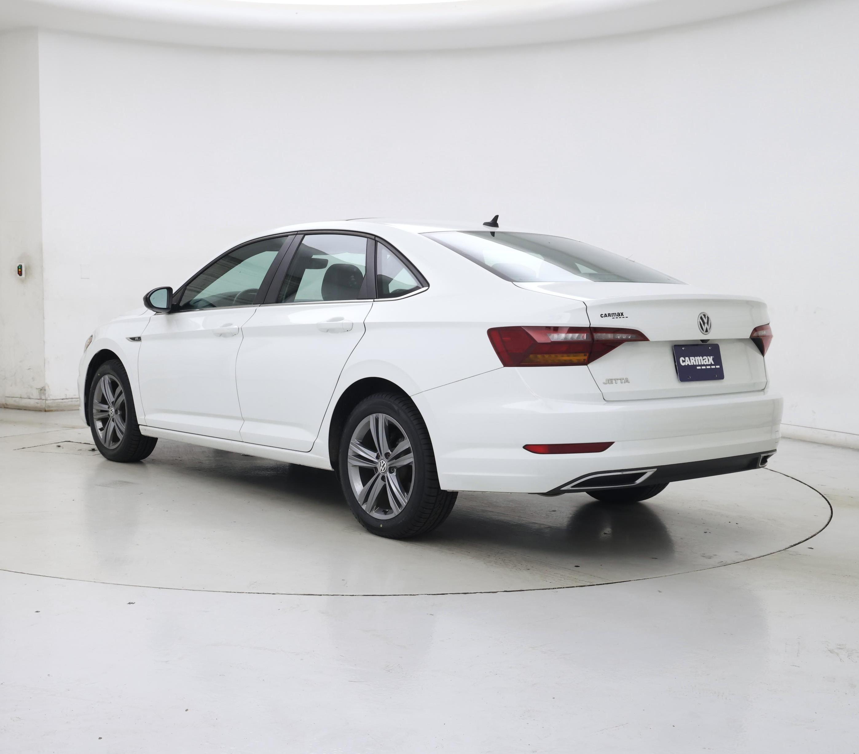 Thumbnail: 2019 Volkswagen Jetta - 2
