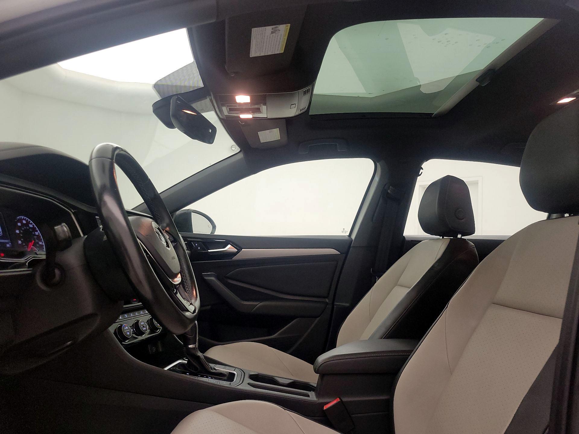 Thumbnail: 2019 Volkswagen Jetta - 19