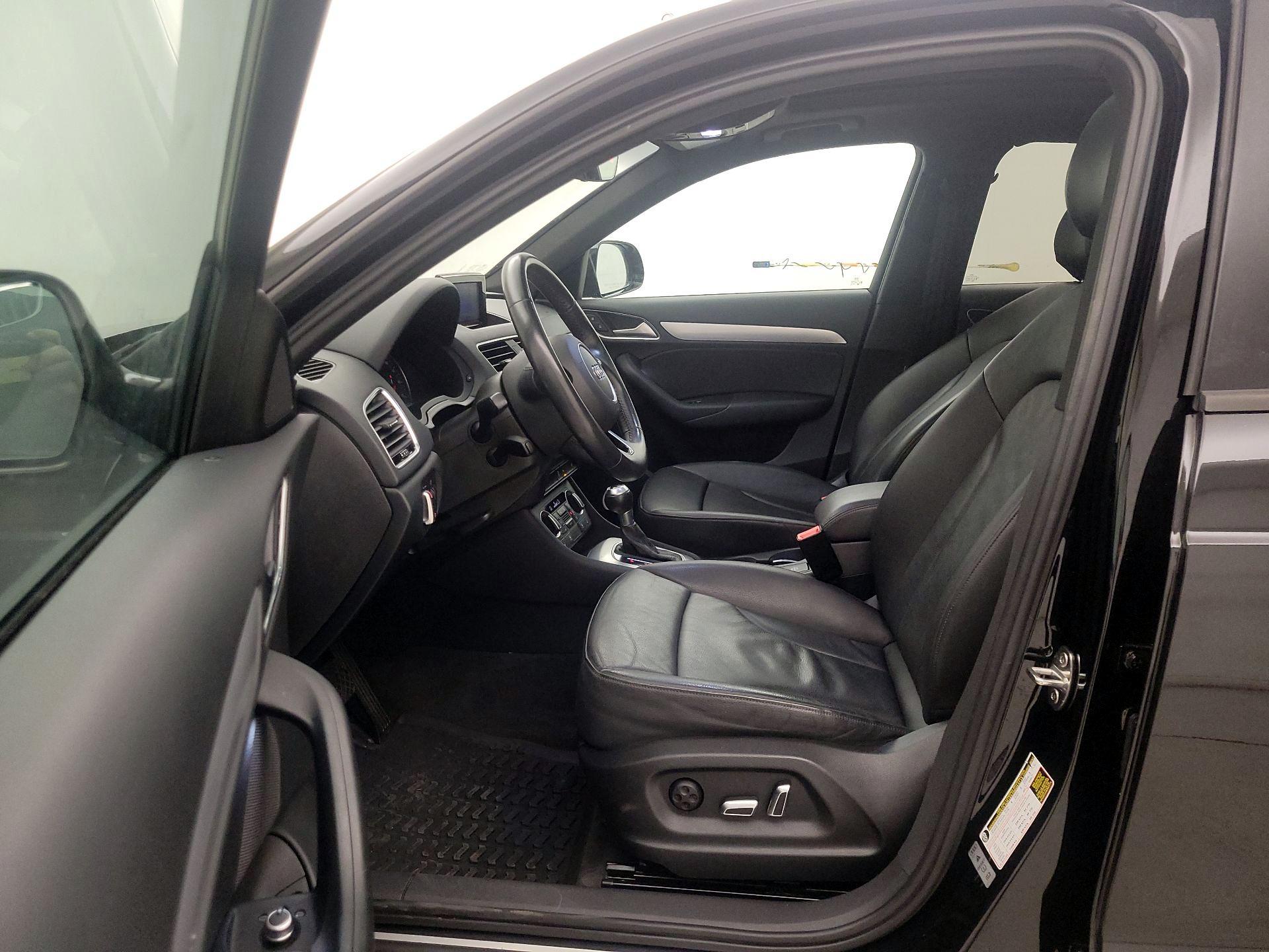 Thumbnail: 2018 Audi Q3 - 11
