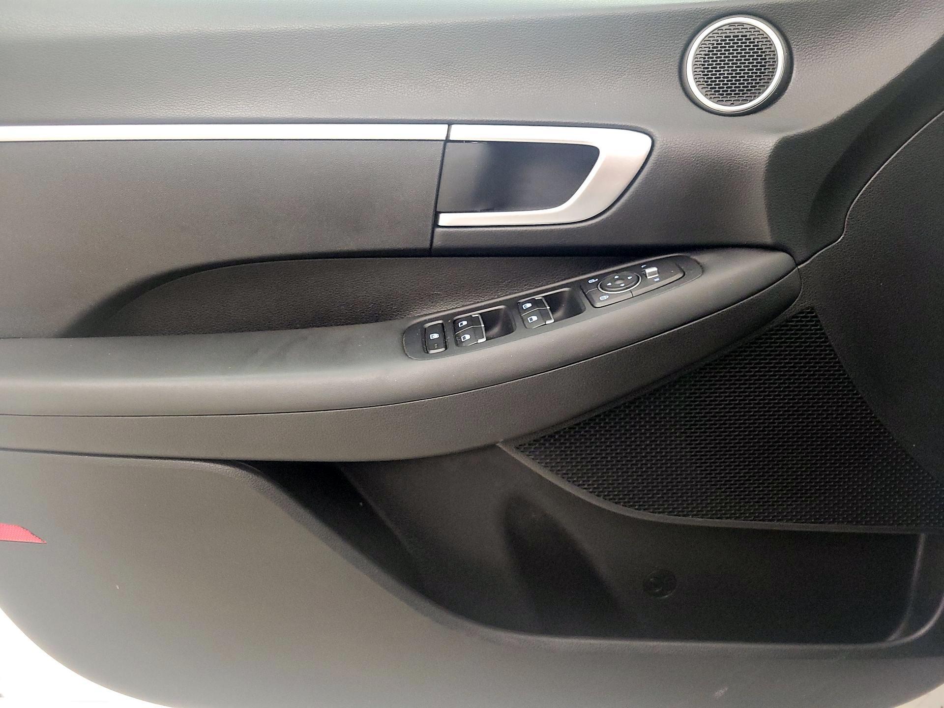 Thumbnail: 2022 Hyundai Sonata - 12