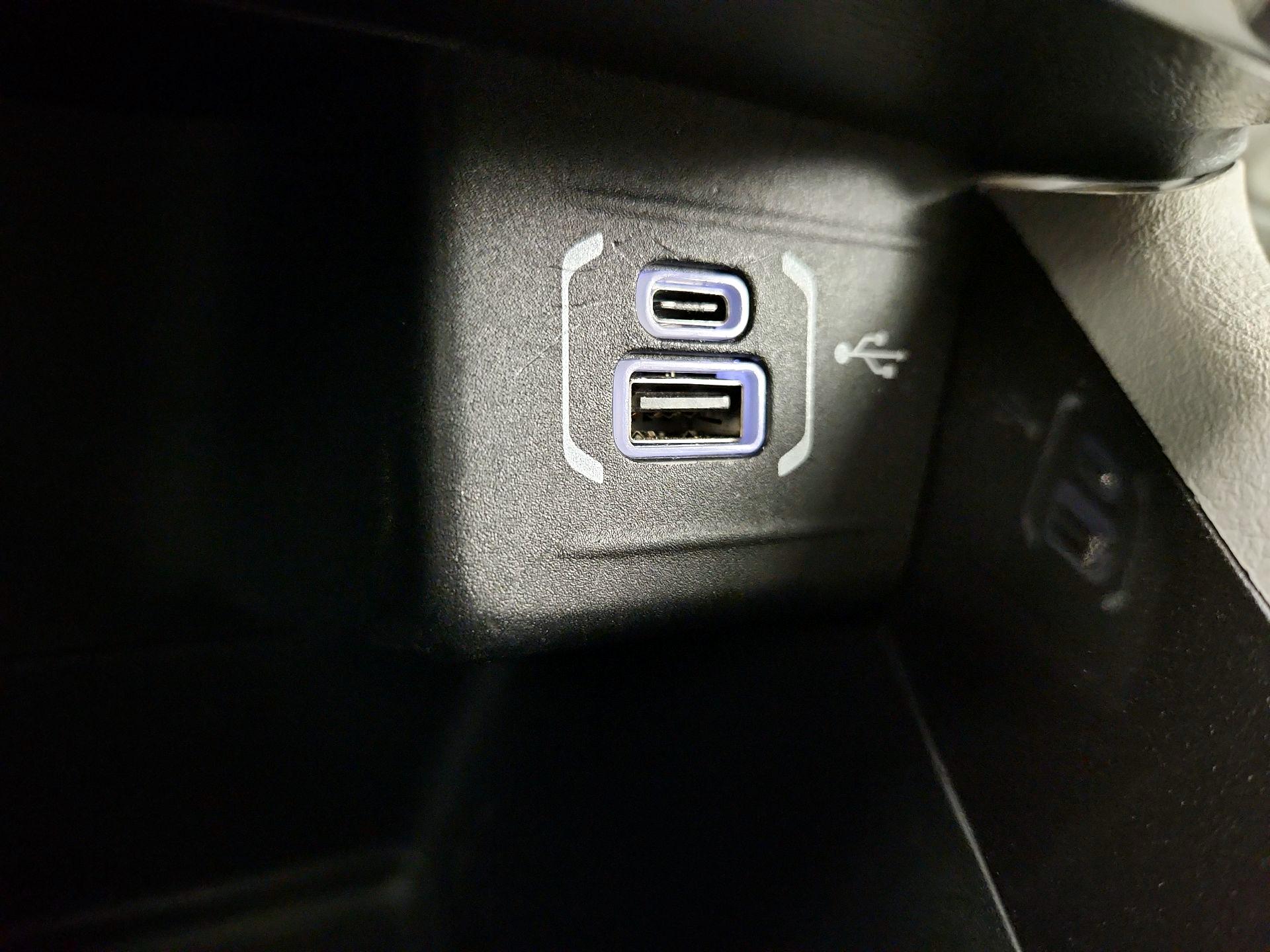 Thumbnail: 2022 Jeep Compass - 18