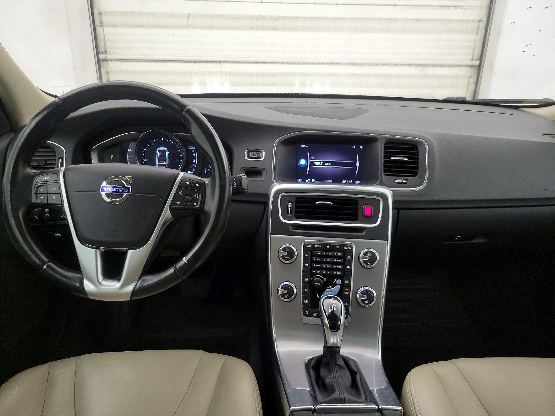 Thumbnail: 2018 Volvo S60 - 9