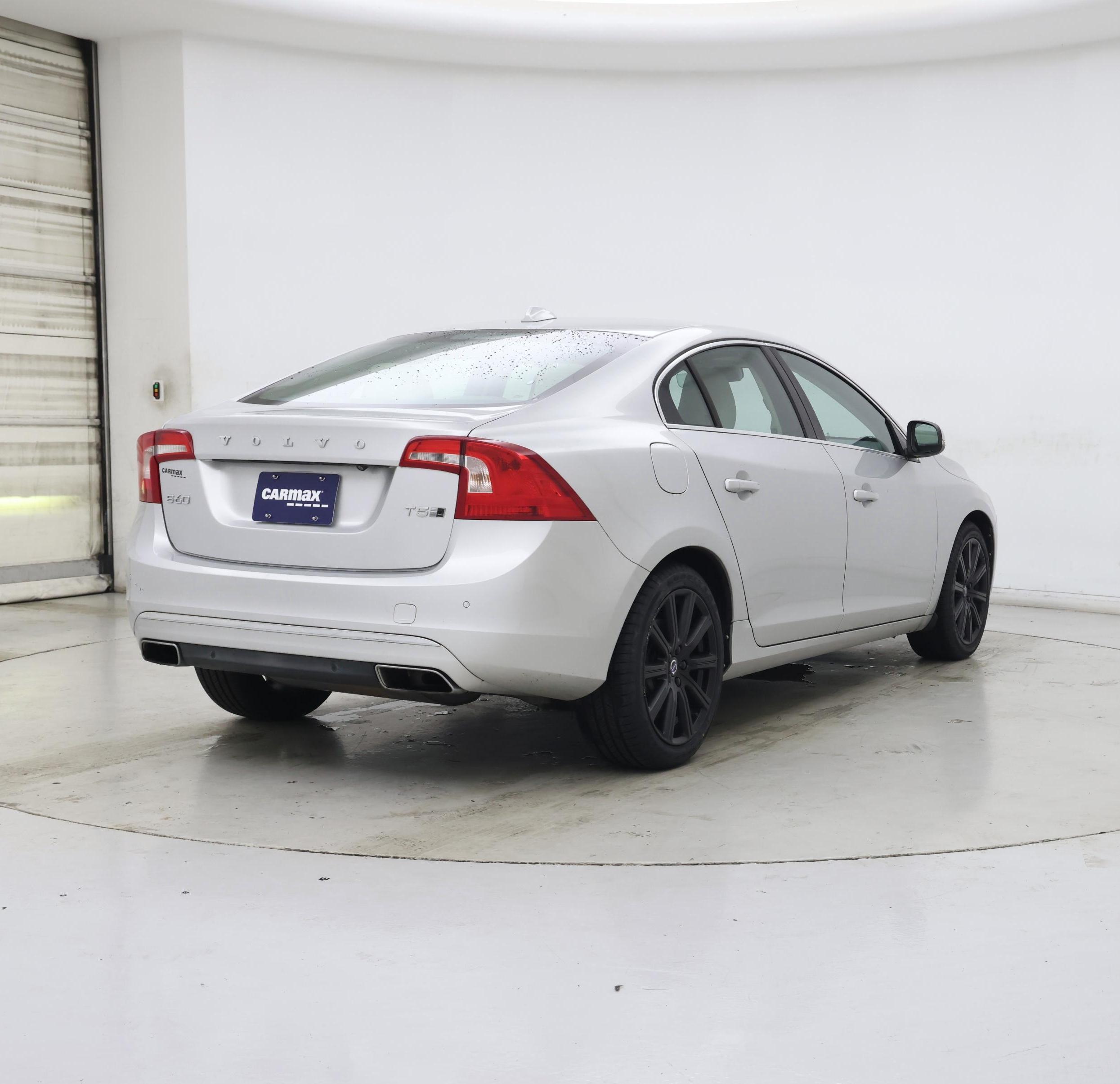 Thumbnail: 2018 Volvo S60 - 8