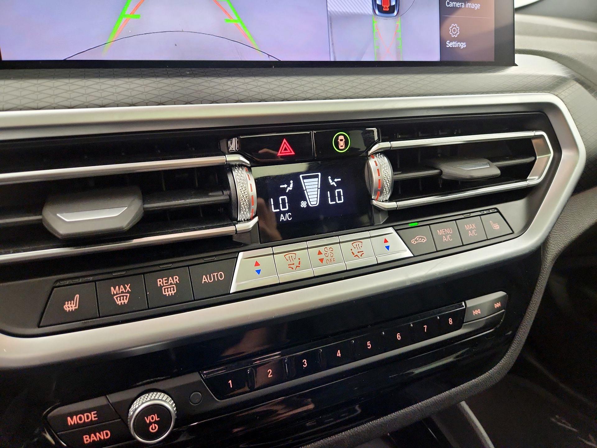 Thumbnail: 2022 BMW X4 - 17