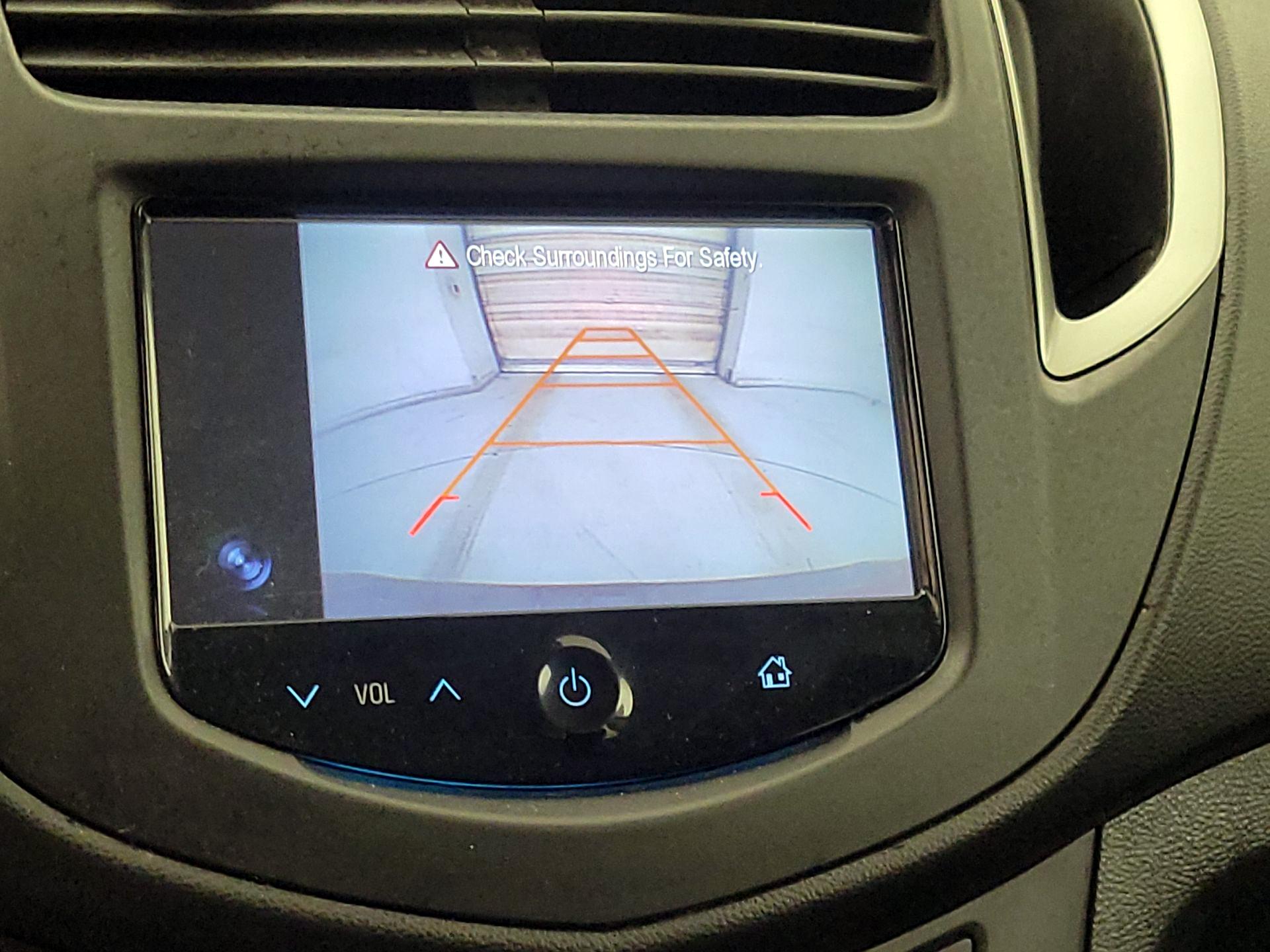 Thumbnail: 2016 Chevrolet Trax - 14