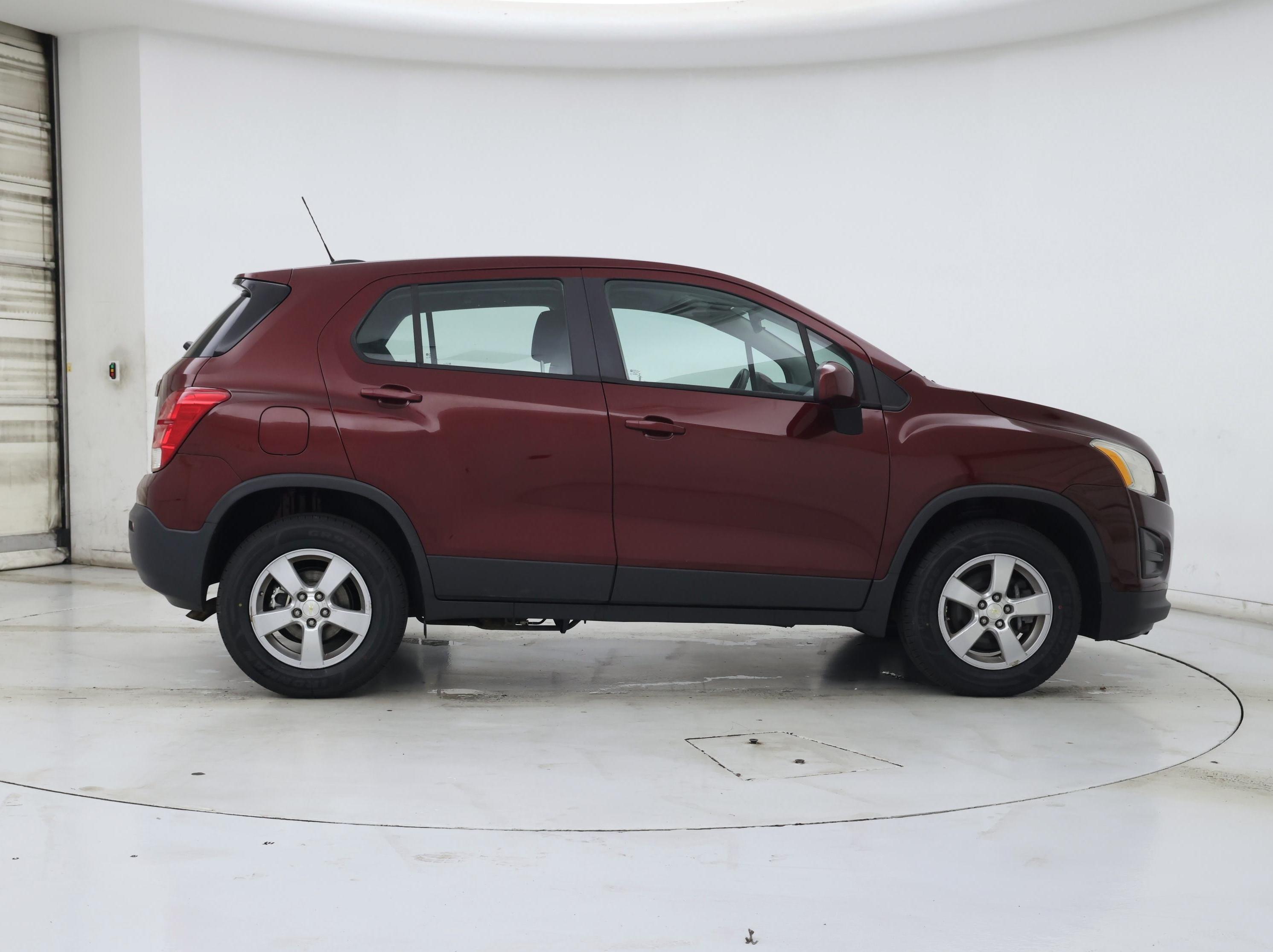 Thumbnail: 2016 Chevrolet Trax - 7
