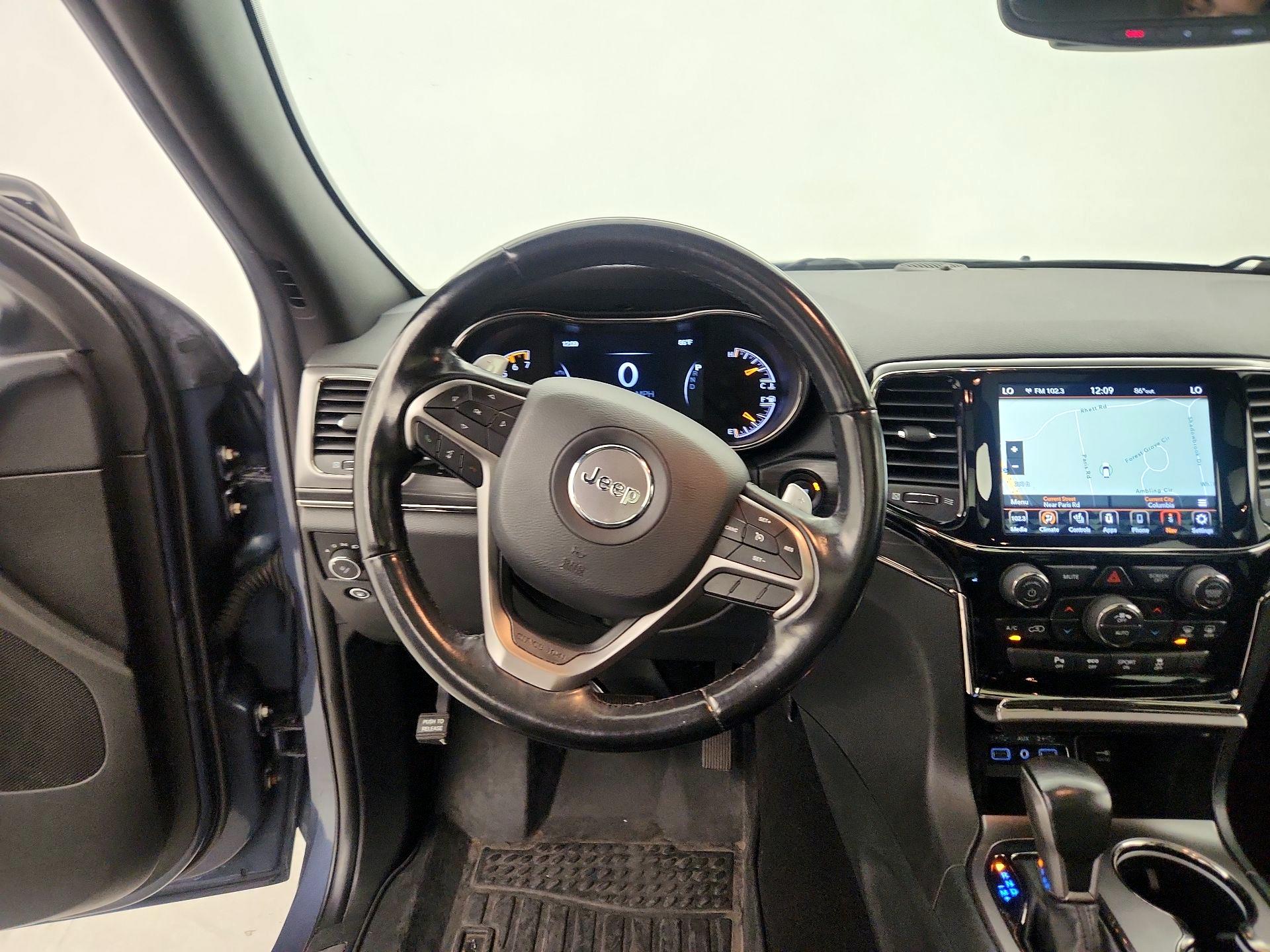 Thumbnail: 2020 Jeep Grand Cherokee - 10