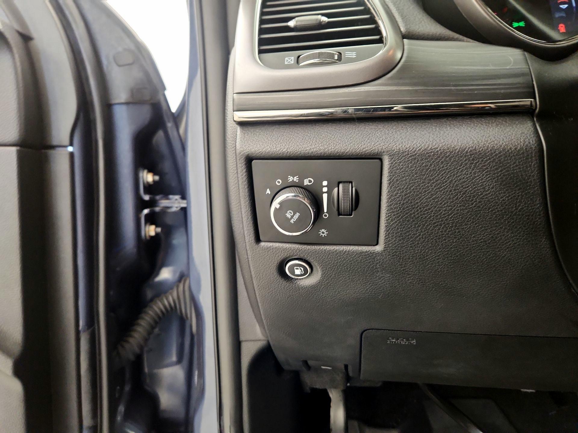 Thumbnail: 2020 Jeep Grand Cherokee - 13