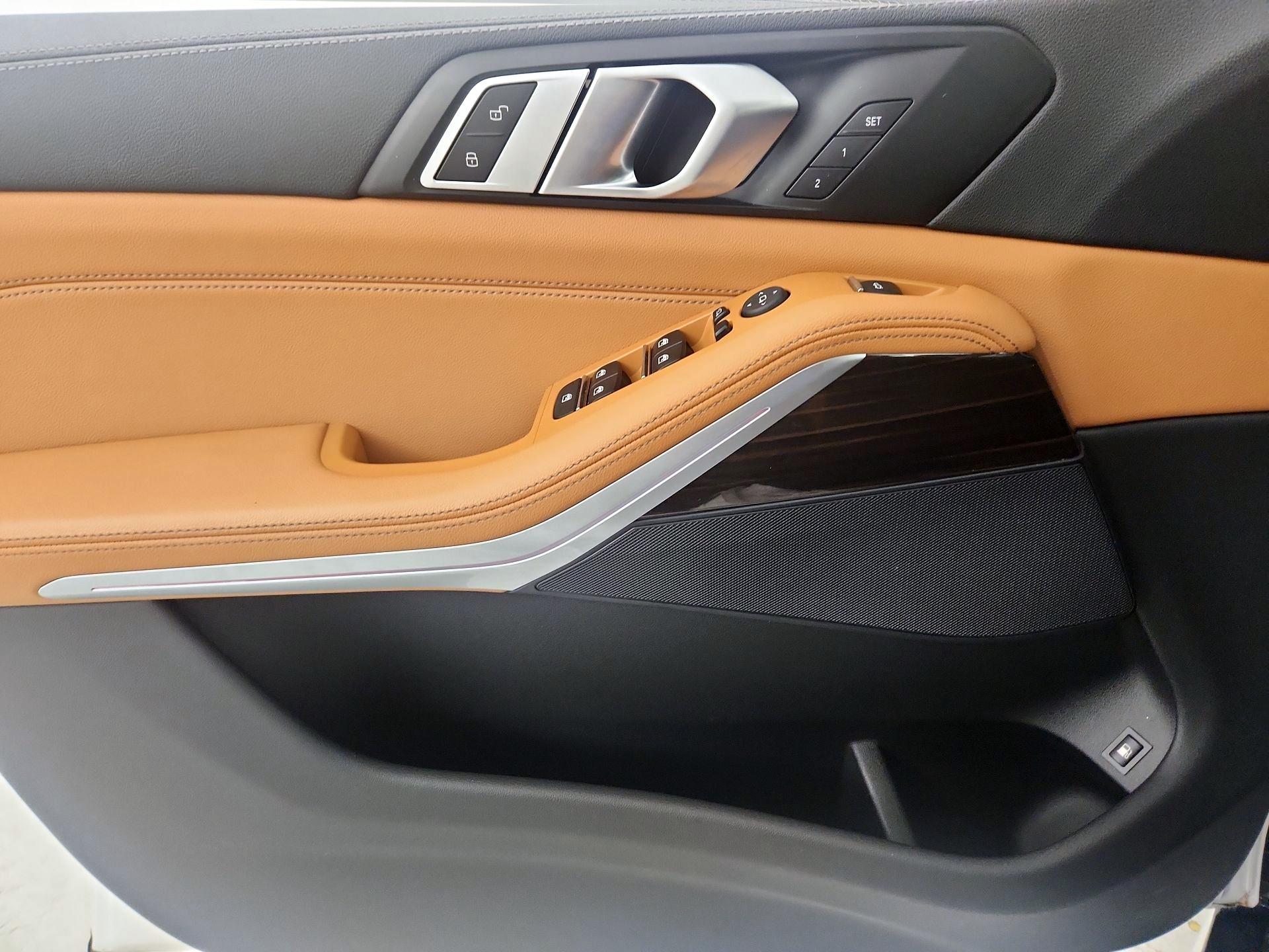 Thumbnail: 2021 BMW X5 - 12