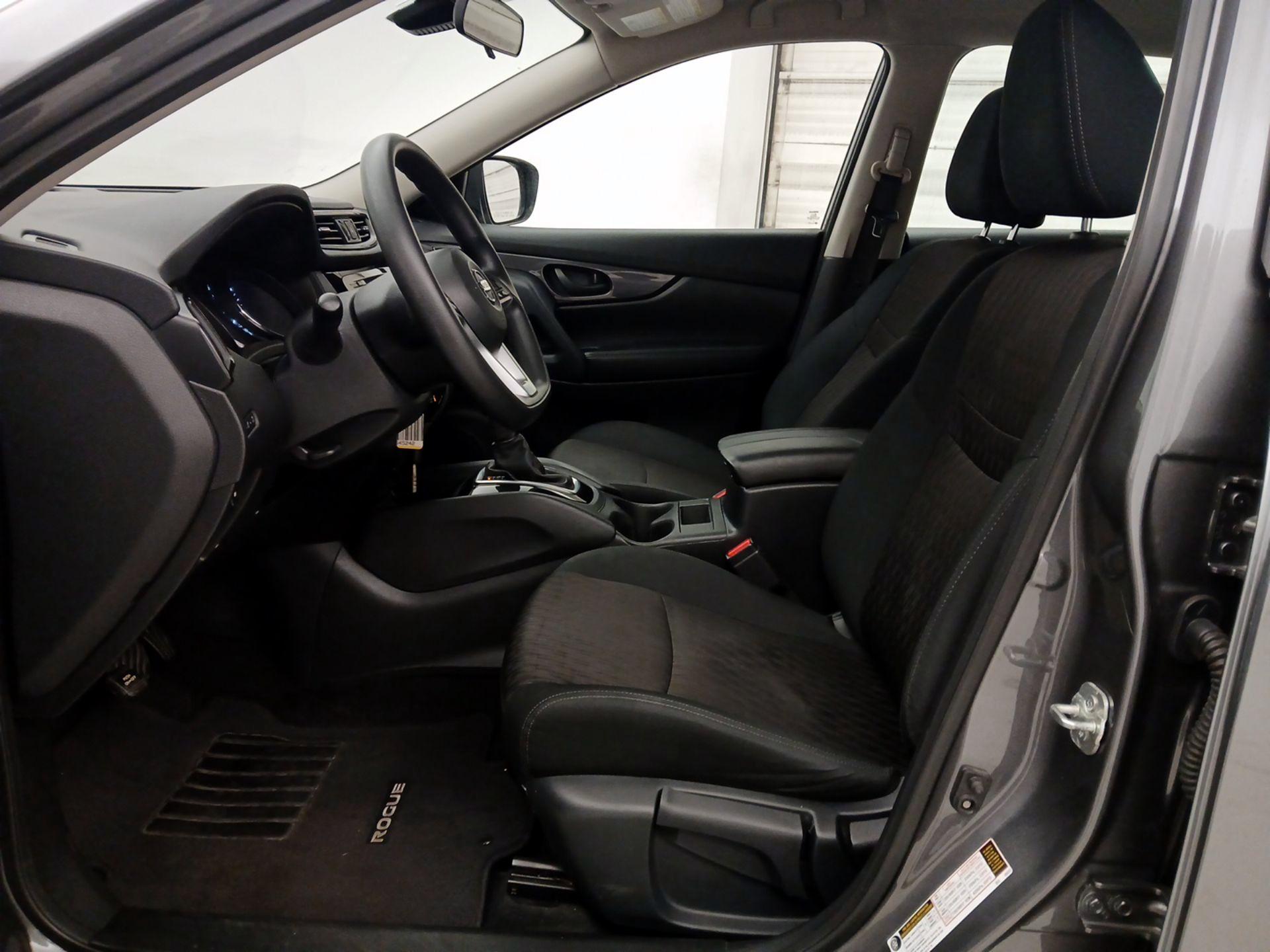 Thumbnail: 2019 Nissan Rogue - 11