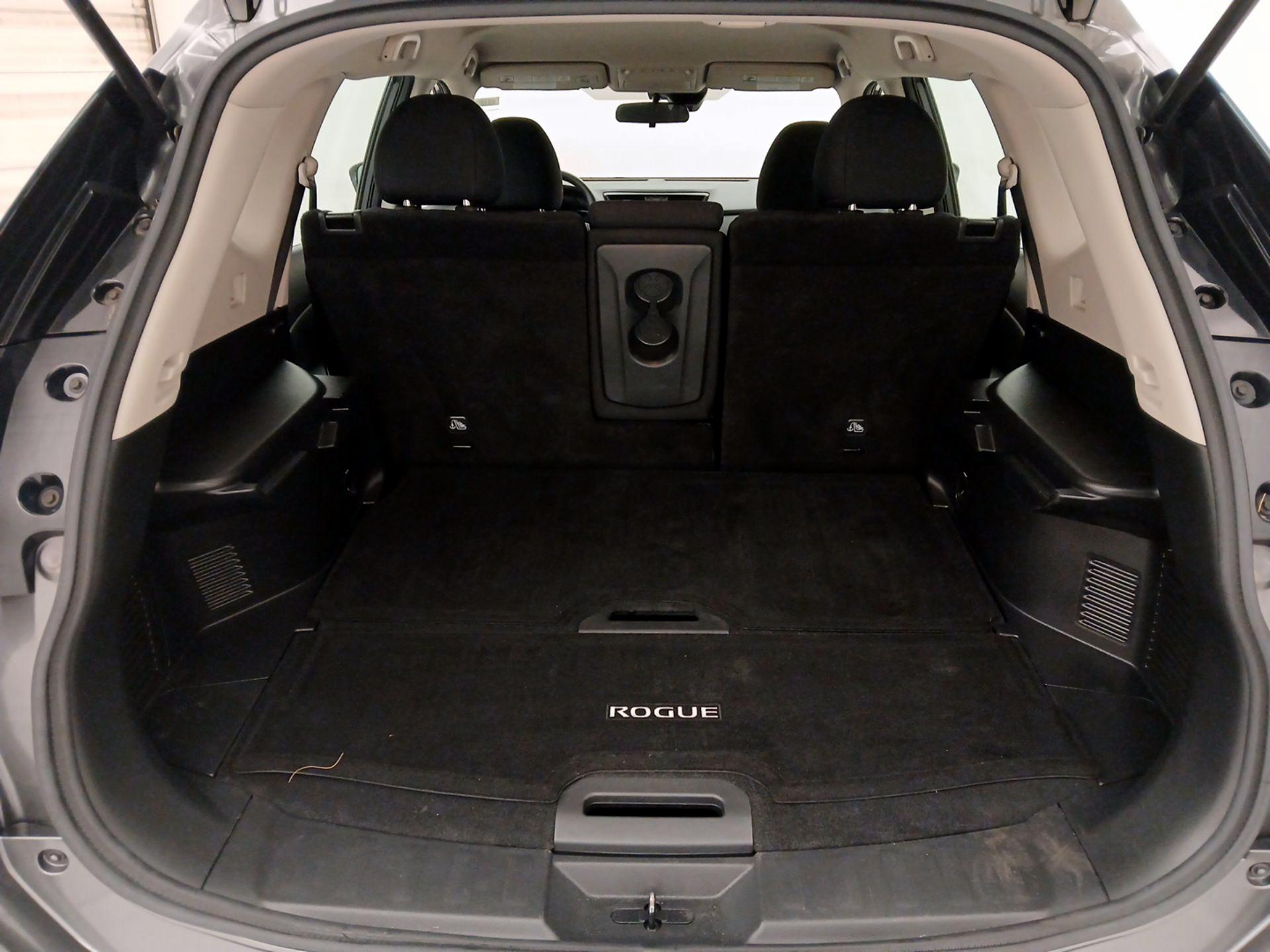 Thumbnail: 2019 Nissan Rogue - 20