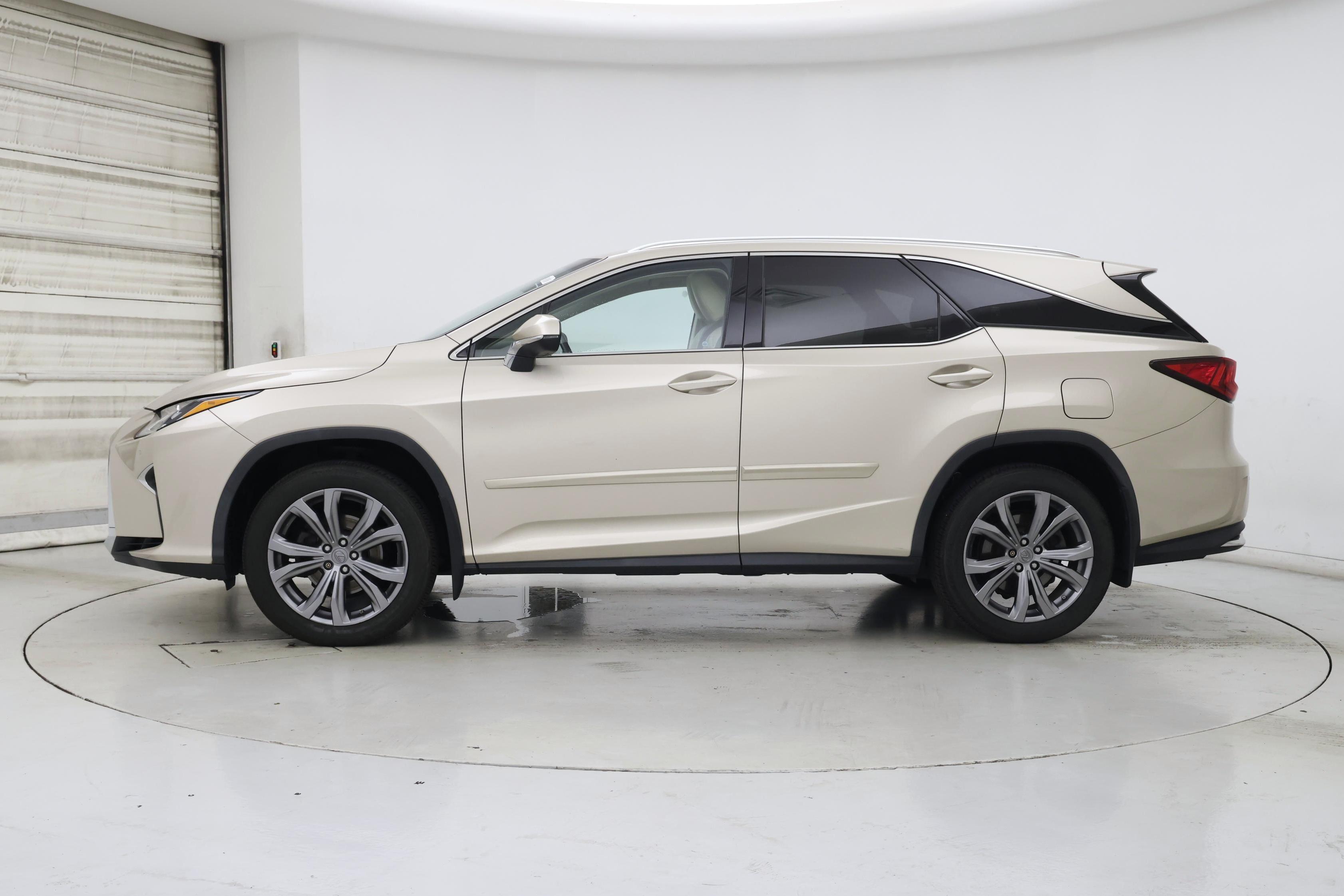 Thumbnail: 2018 Lexus RX - 3