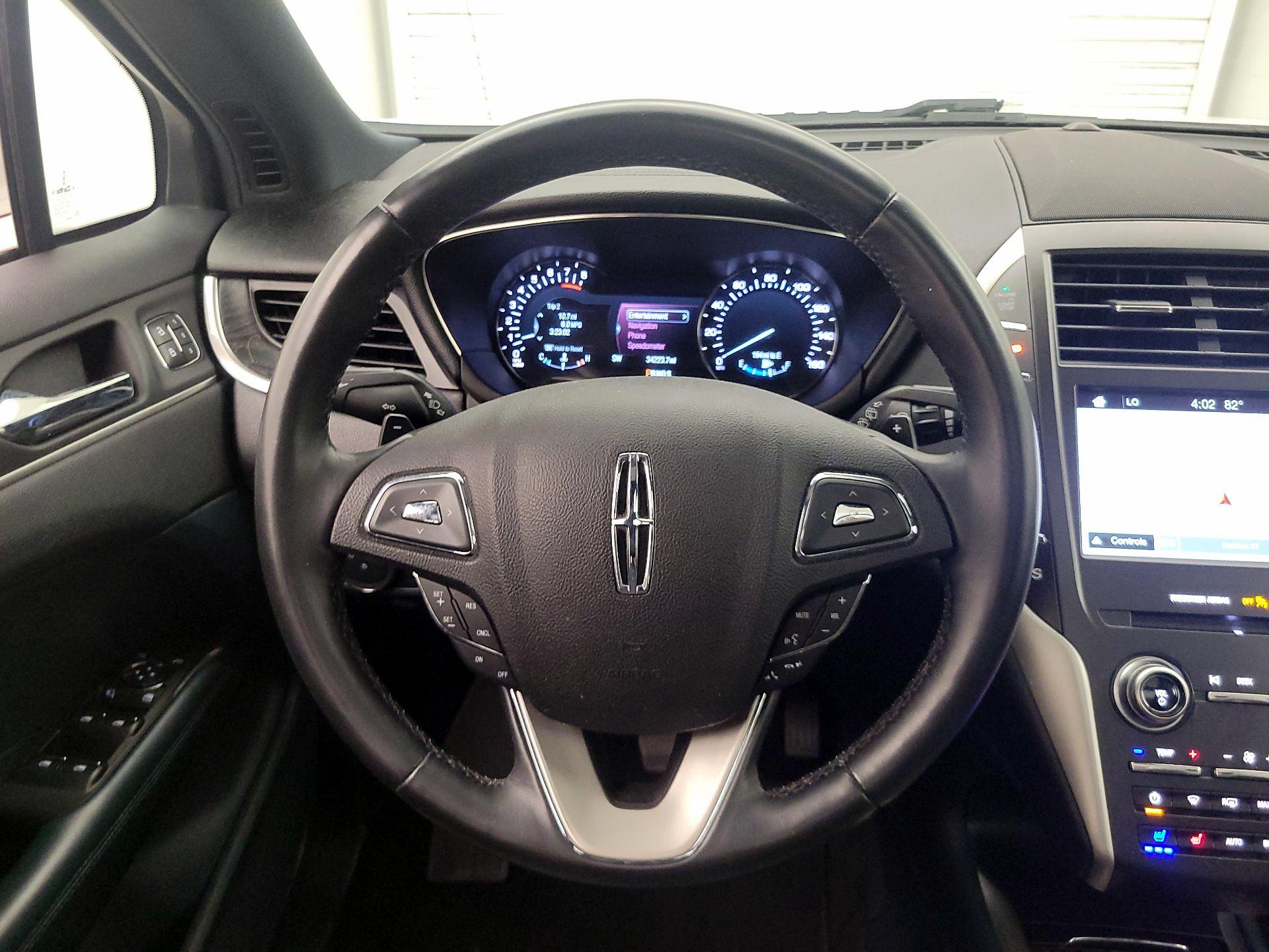 Thumbnail: 2019 Lincoln MKC - 10